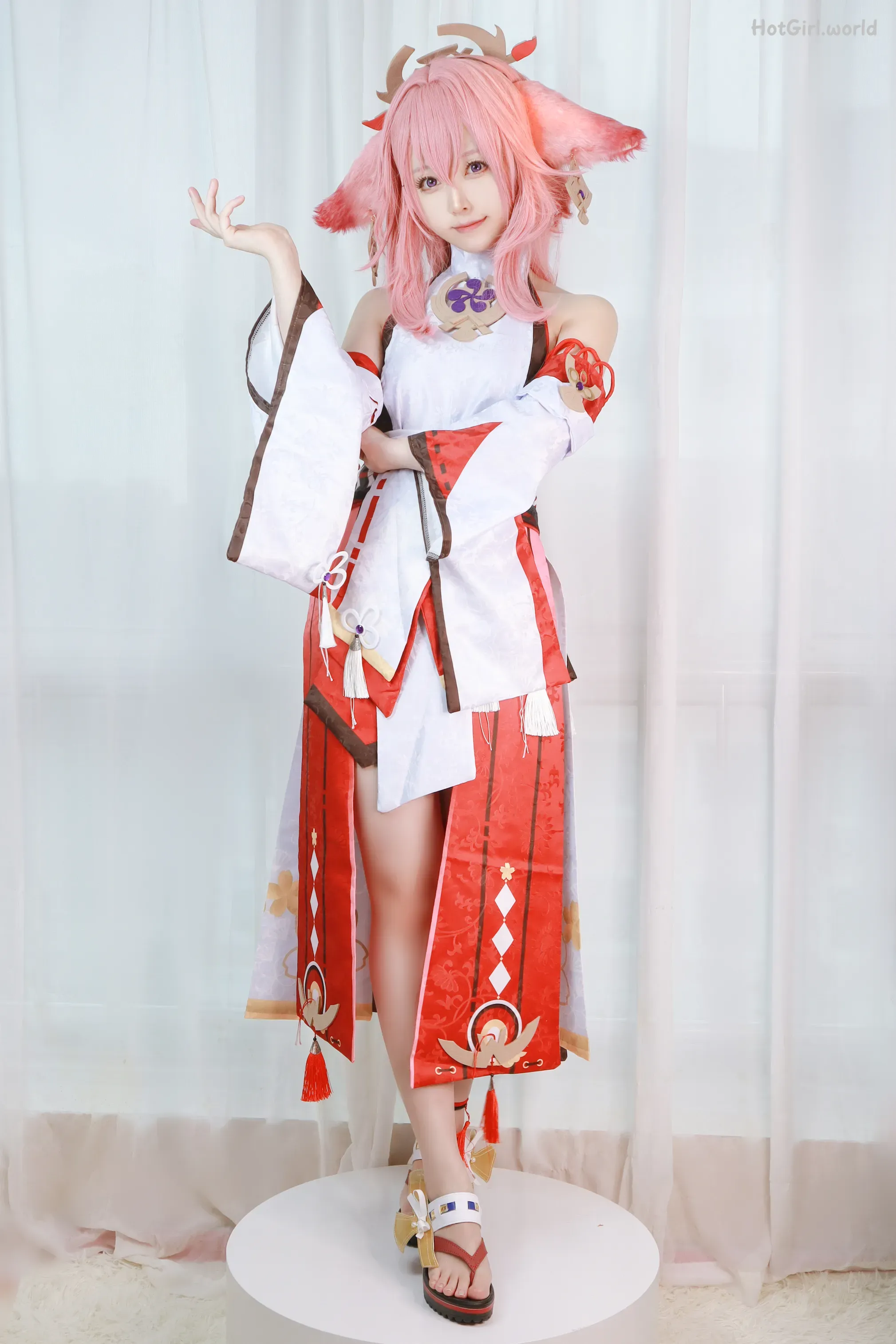 Coser-Asagiriai-Yae-Miko-hotgirl.world-005.webp