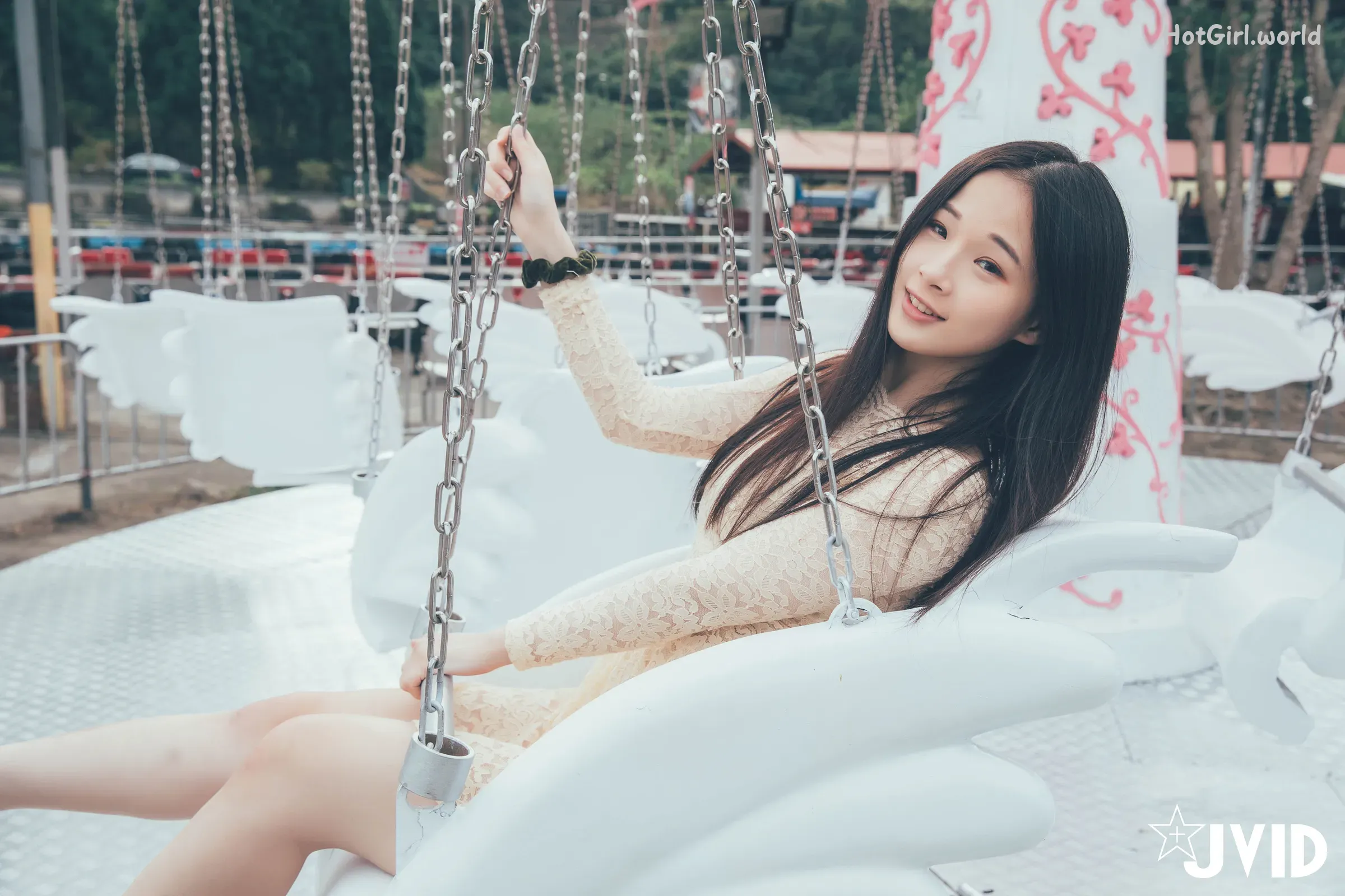 0001_hotgirl.world.webp