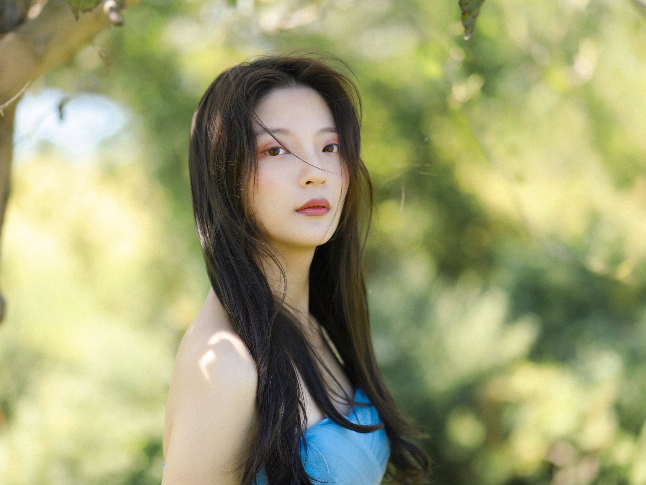 0023_hotgirl.world.jpg
