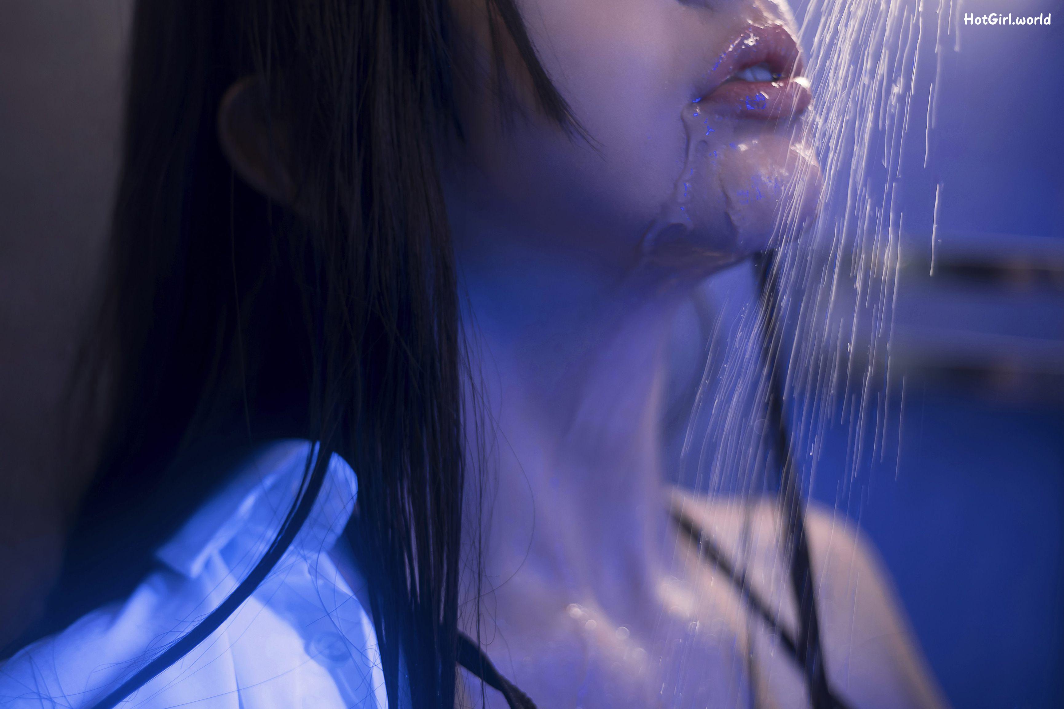 Coser@Sayathefox - 浴室诱惑