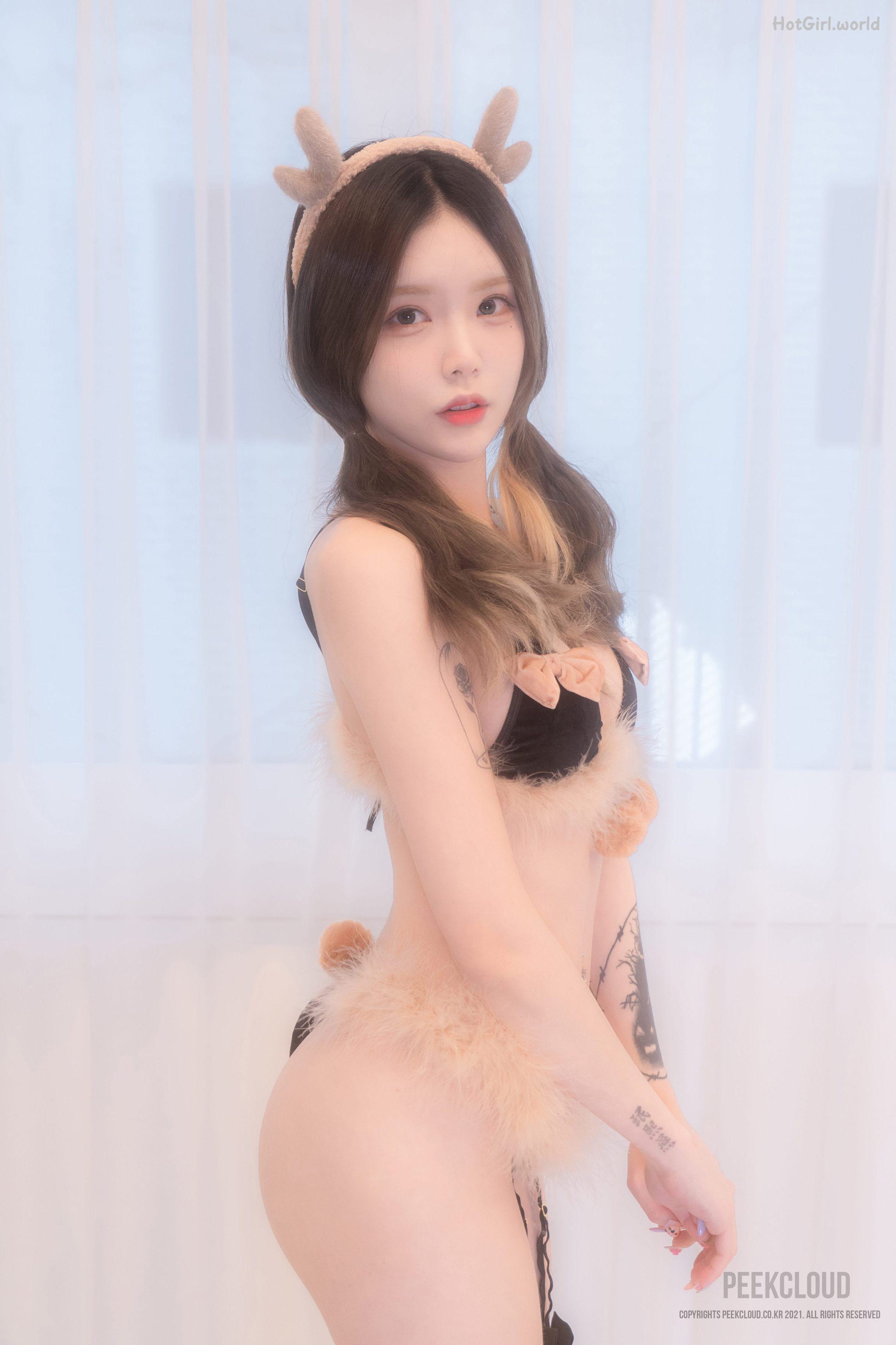 PEEKCLOUD-Bomi-x-Yuka-Christmas-Twin-Edition-hotgirl.world-095.jpg