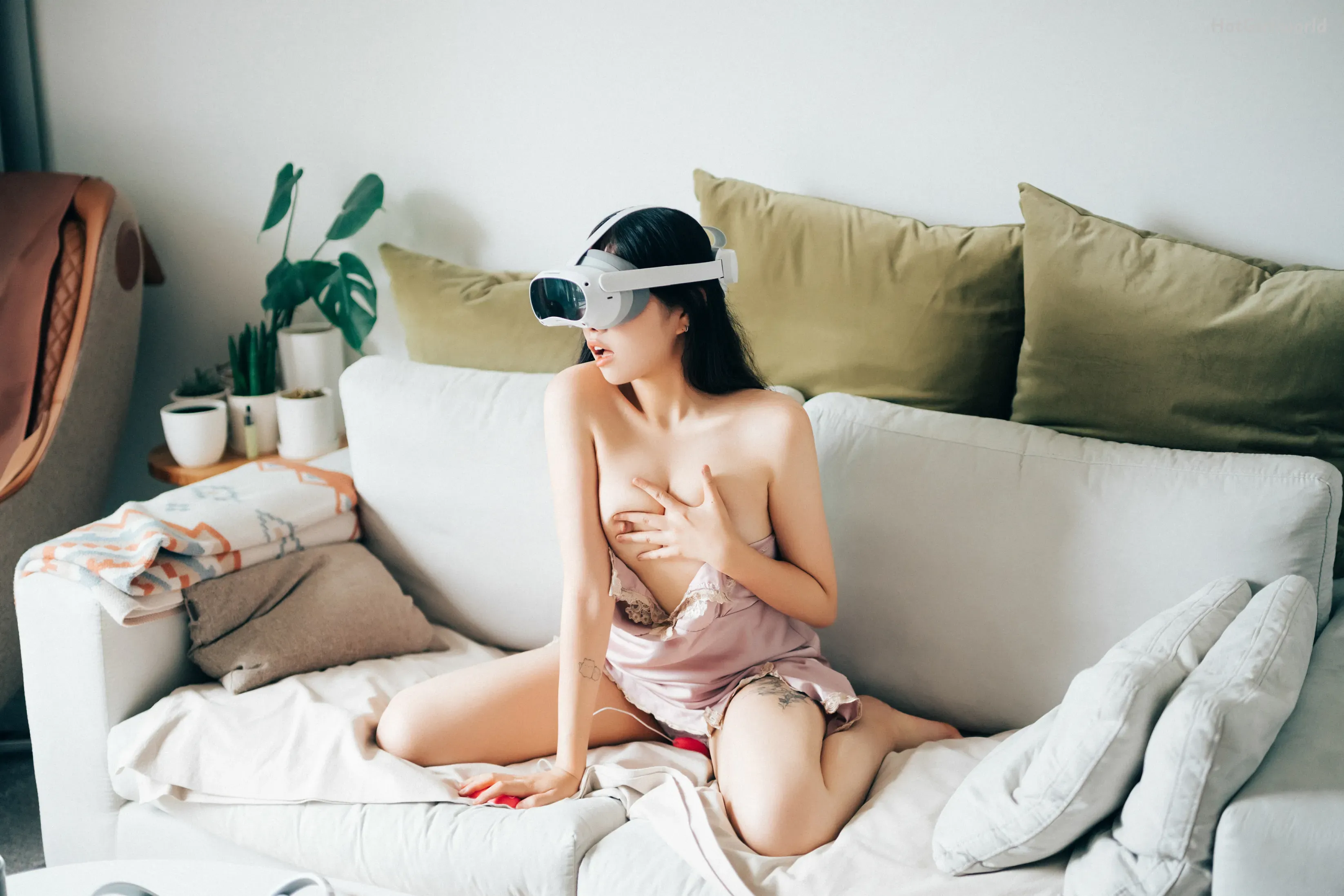 Loozy-Sonson-VR-Fxxx-hotgirl.world-082.webp