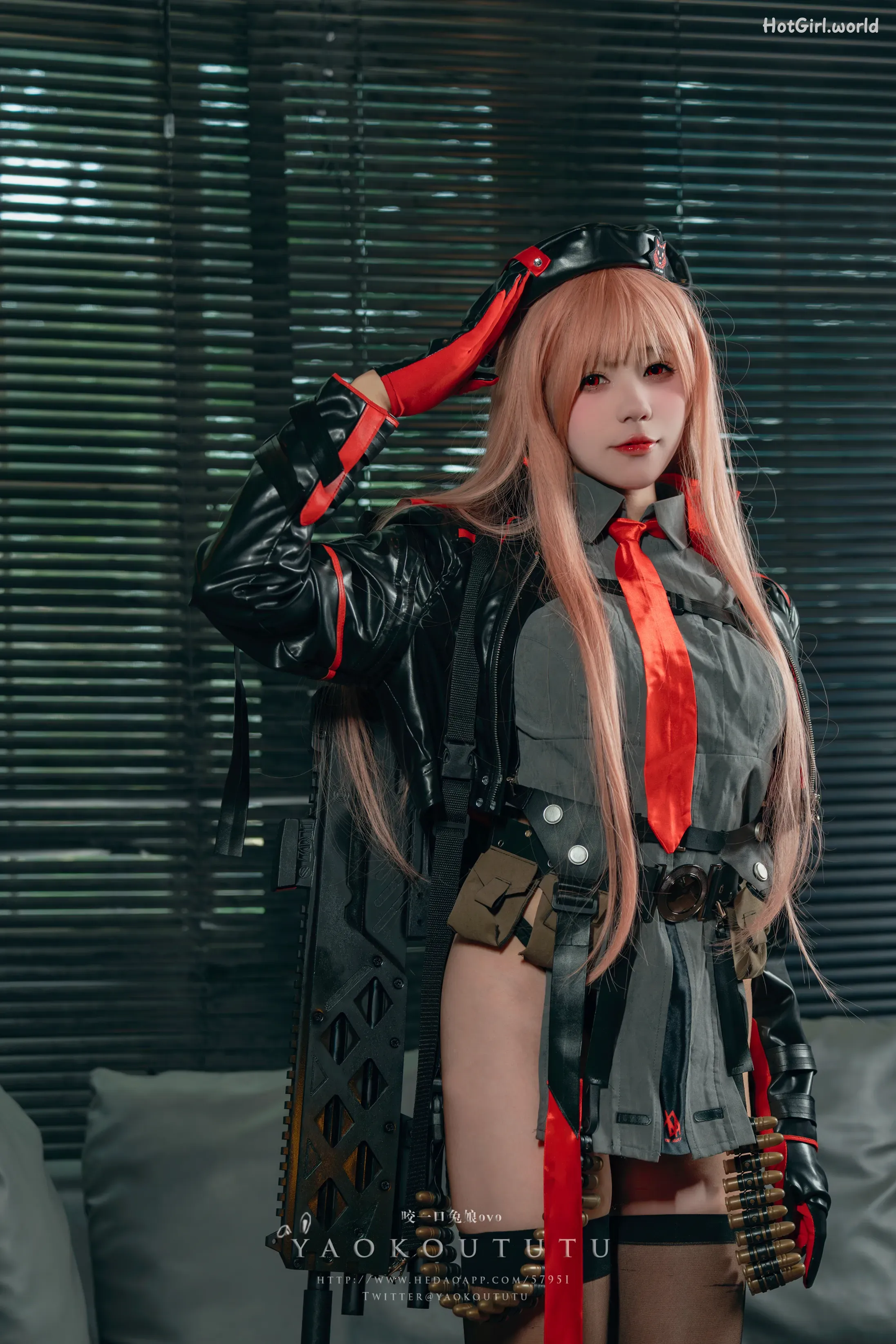 Coser-and-hotgirl.world-002.webp