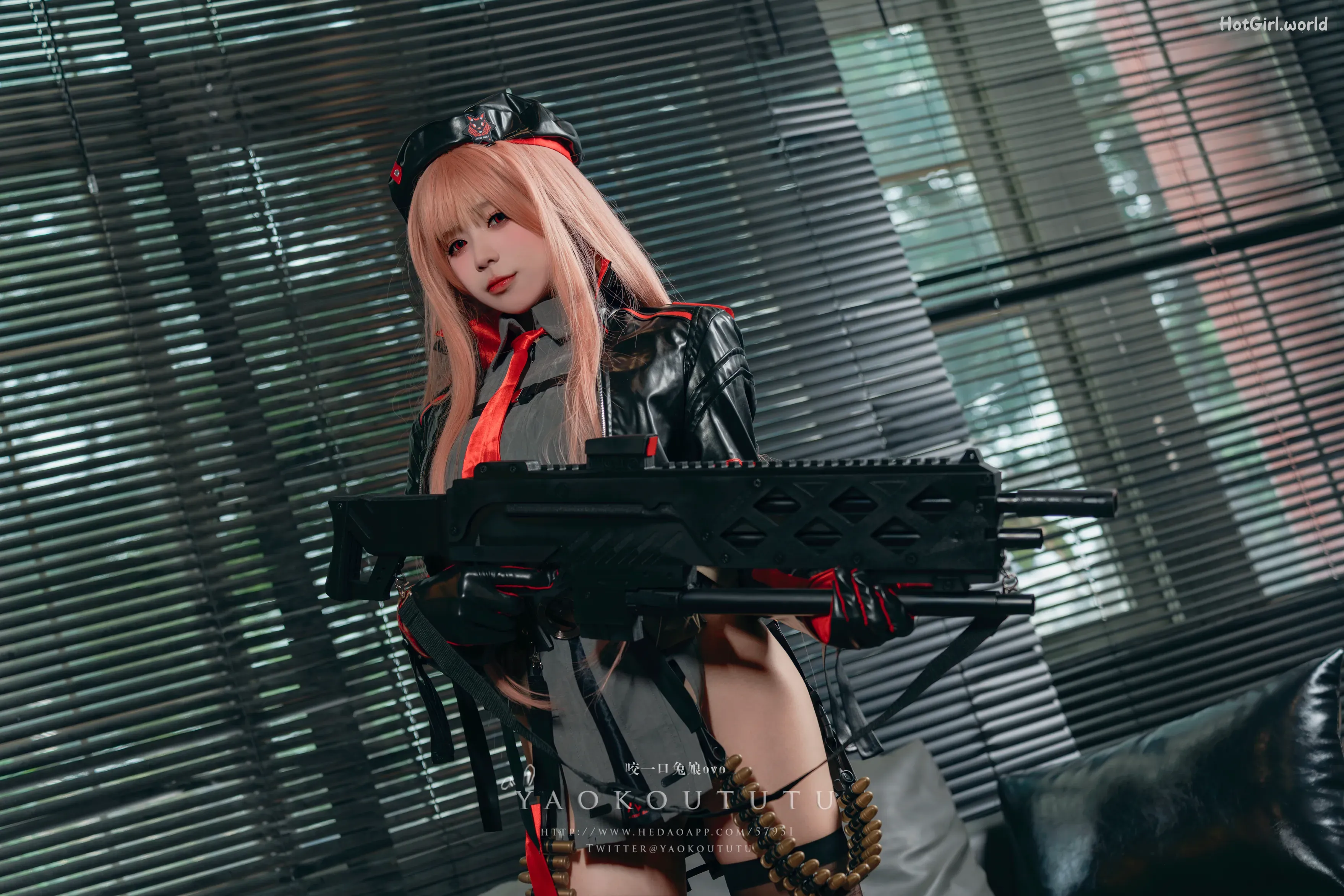 Coser-and-hotgirl.world-003.webp