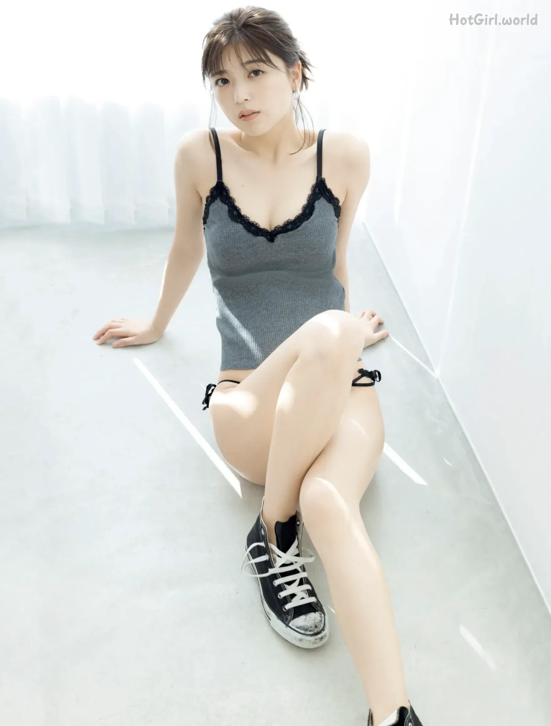 0005_hotgirl.world.webp