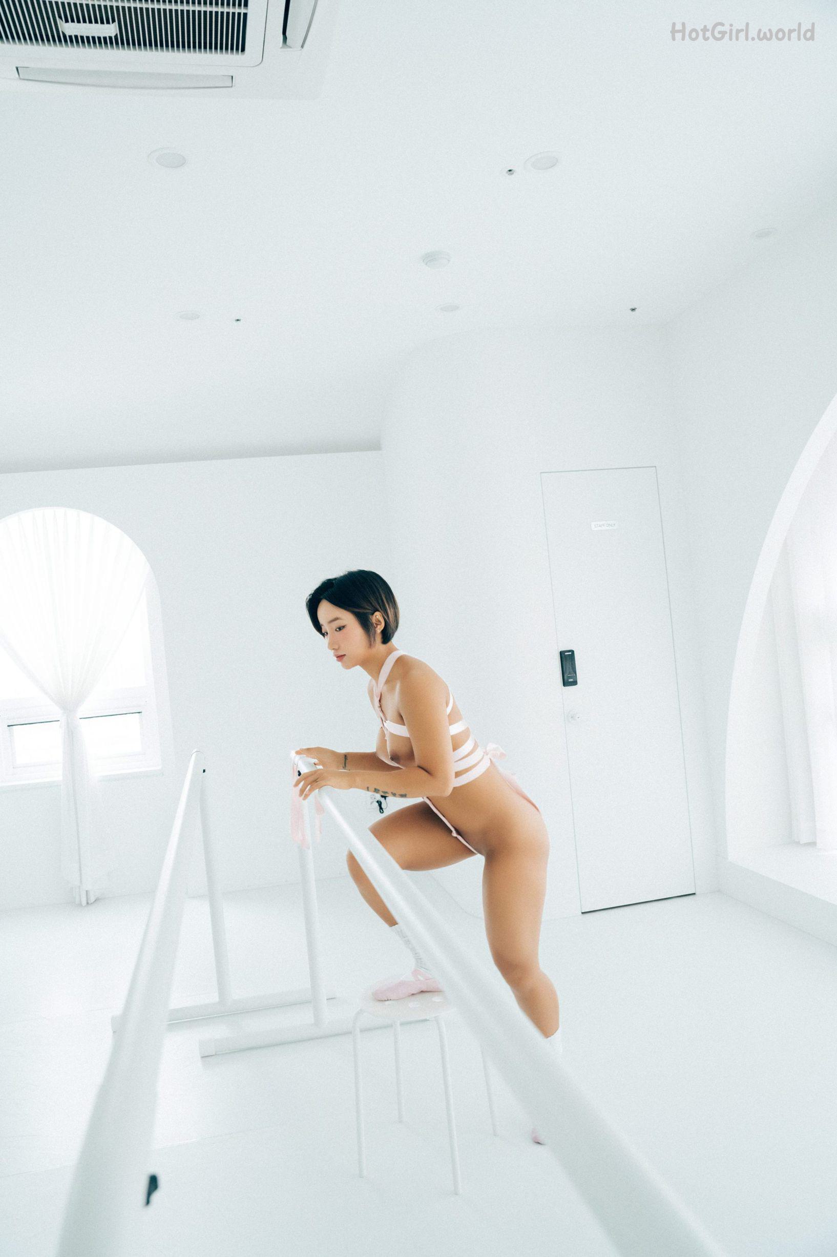 Loozy-Booty-Queen-Tied-Ups-hotgirl.world-162.jpg