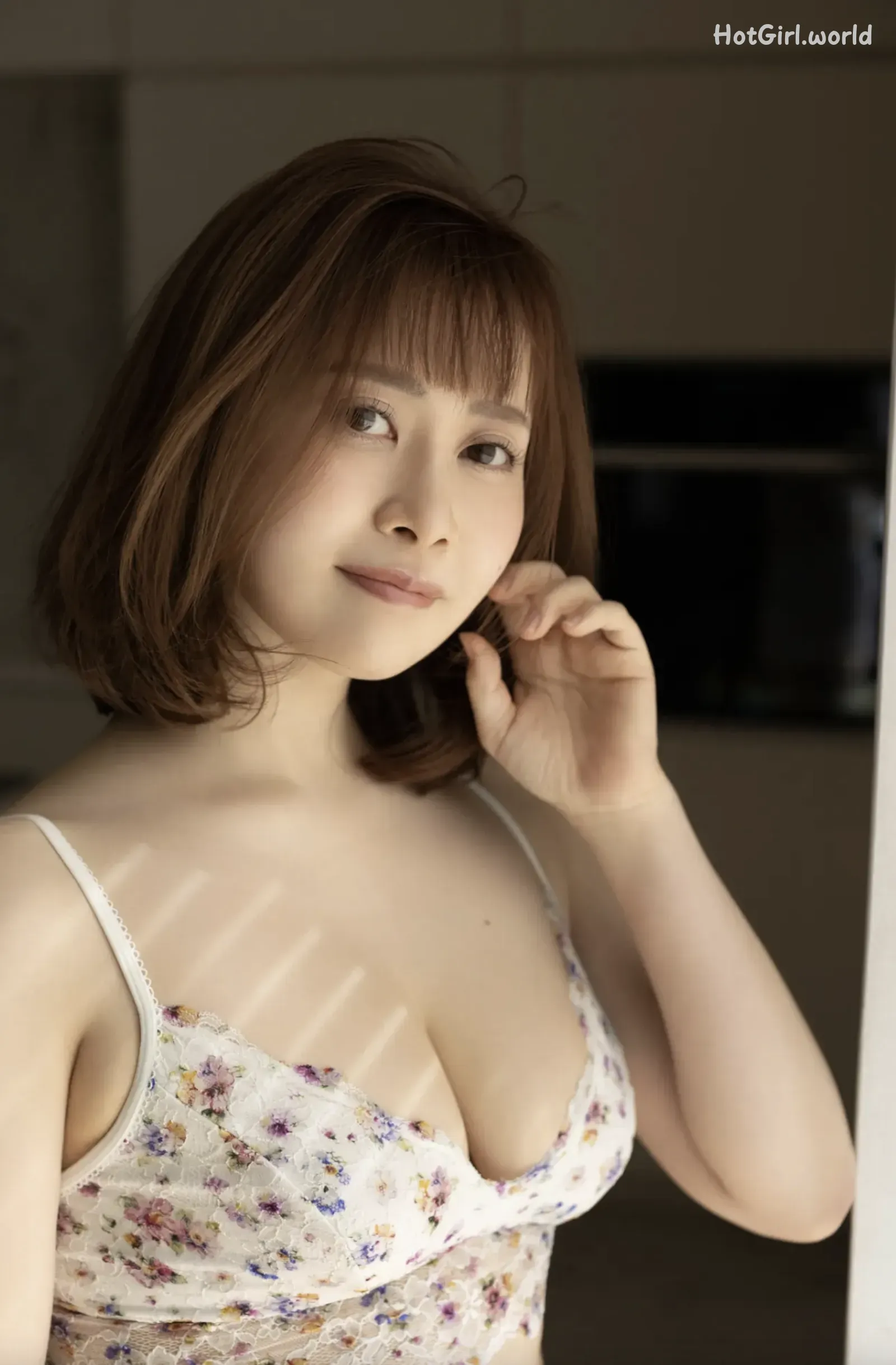 0005_hotgirl.world.webp