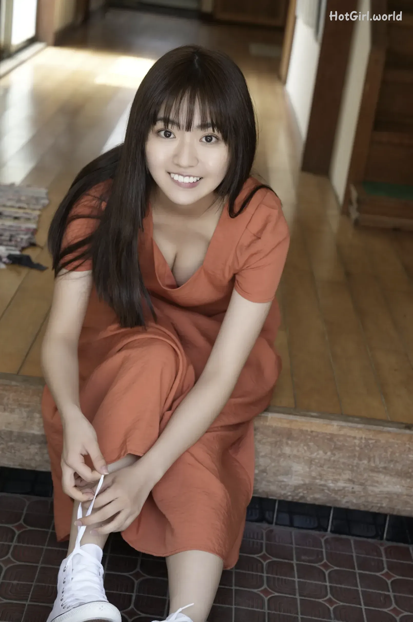 10_hotgirl.world.webp
