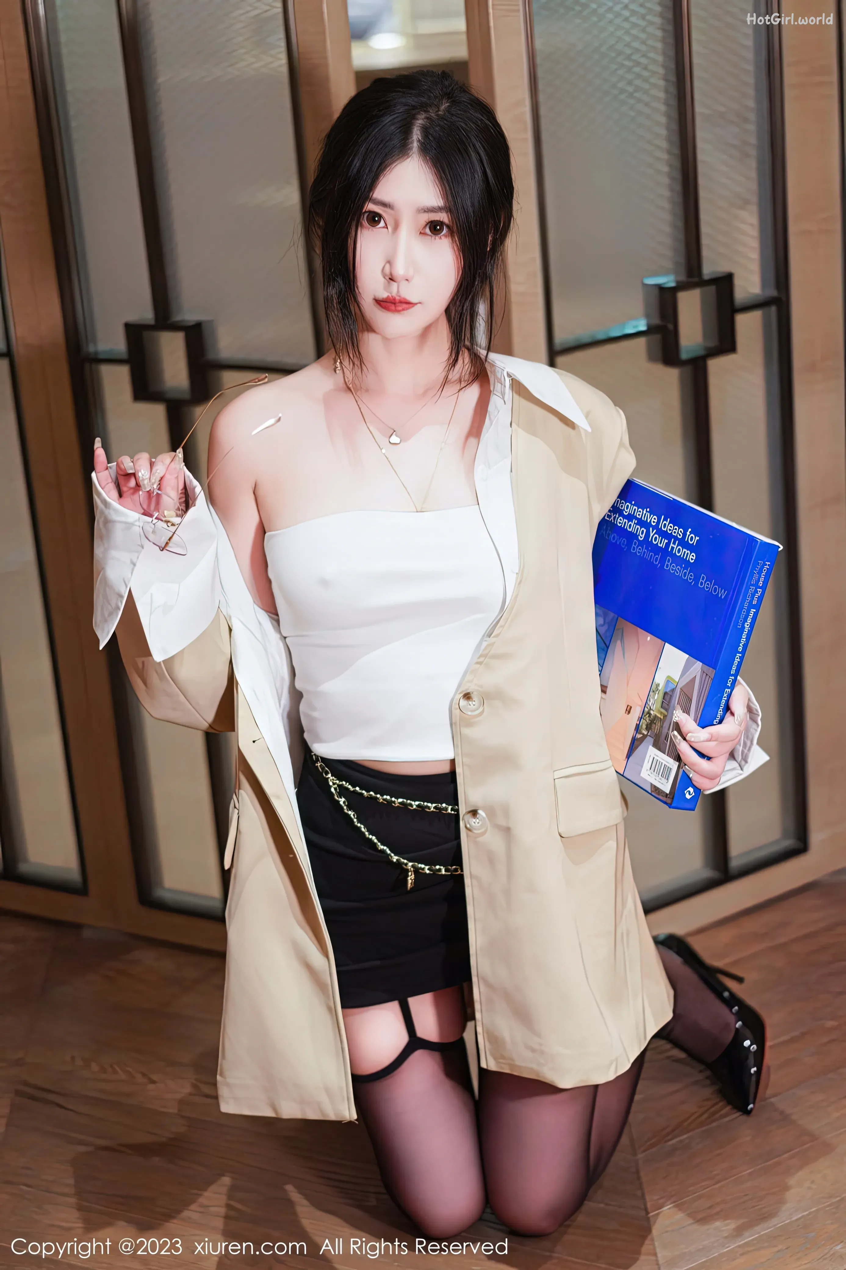 XIUREN-No.6129-laura-hotgirl.world-007.webp