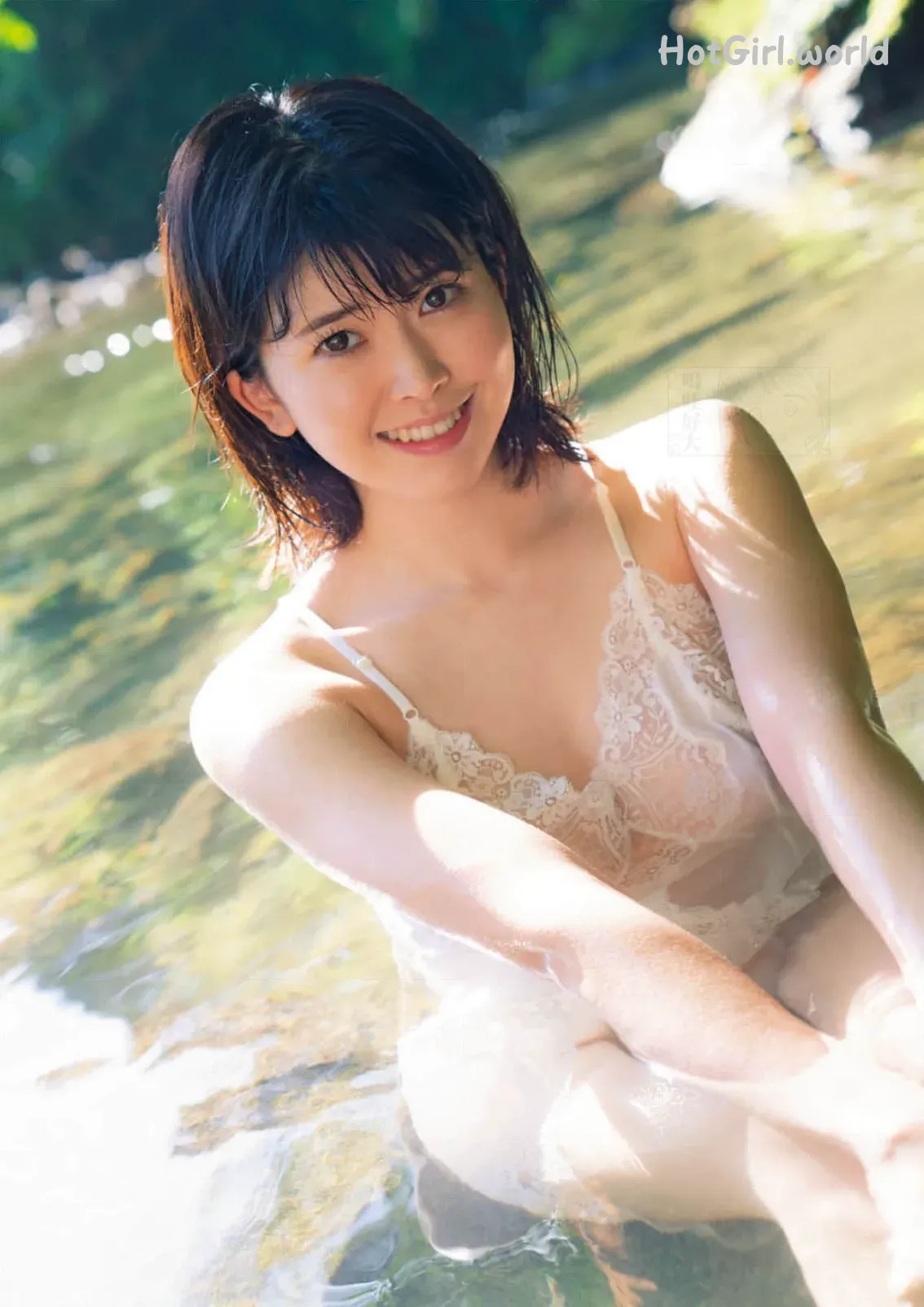 03_hotgirl.world.webp