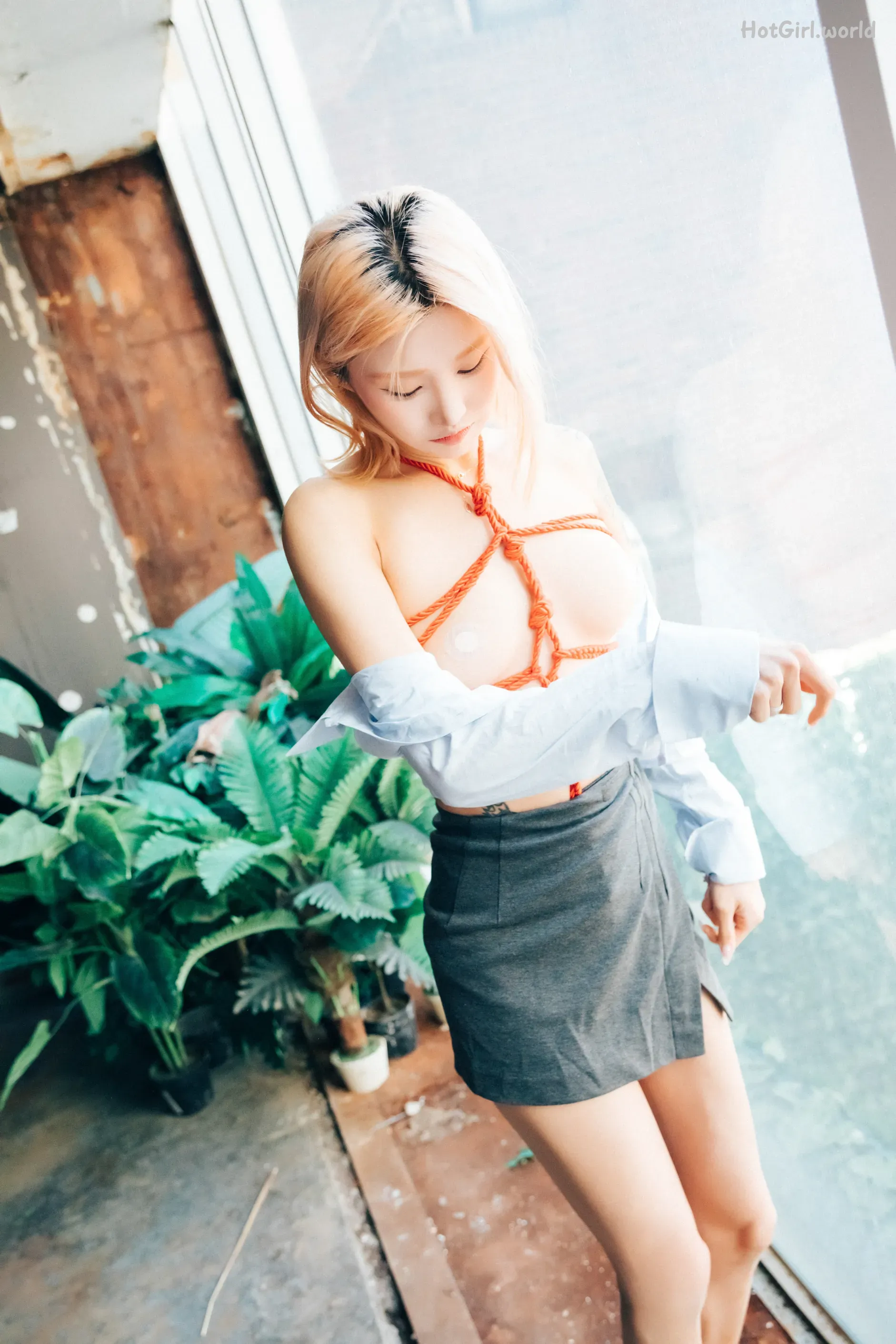 Loozy-Taeri-Enslave-hotgirl.world-071.webp