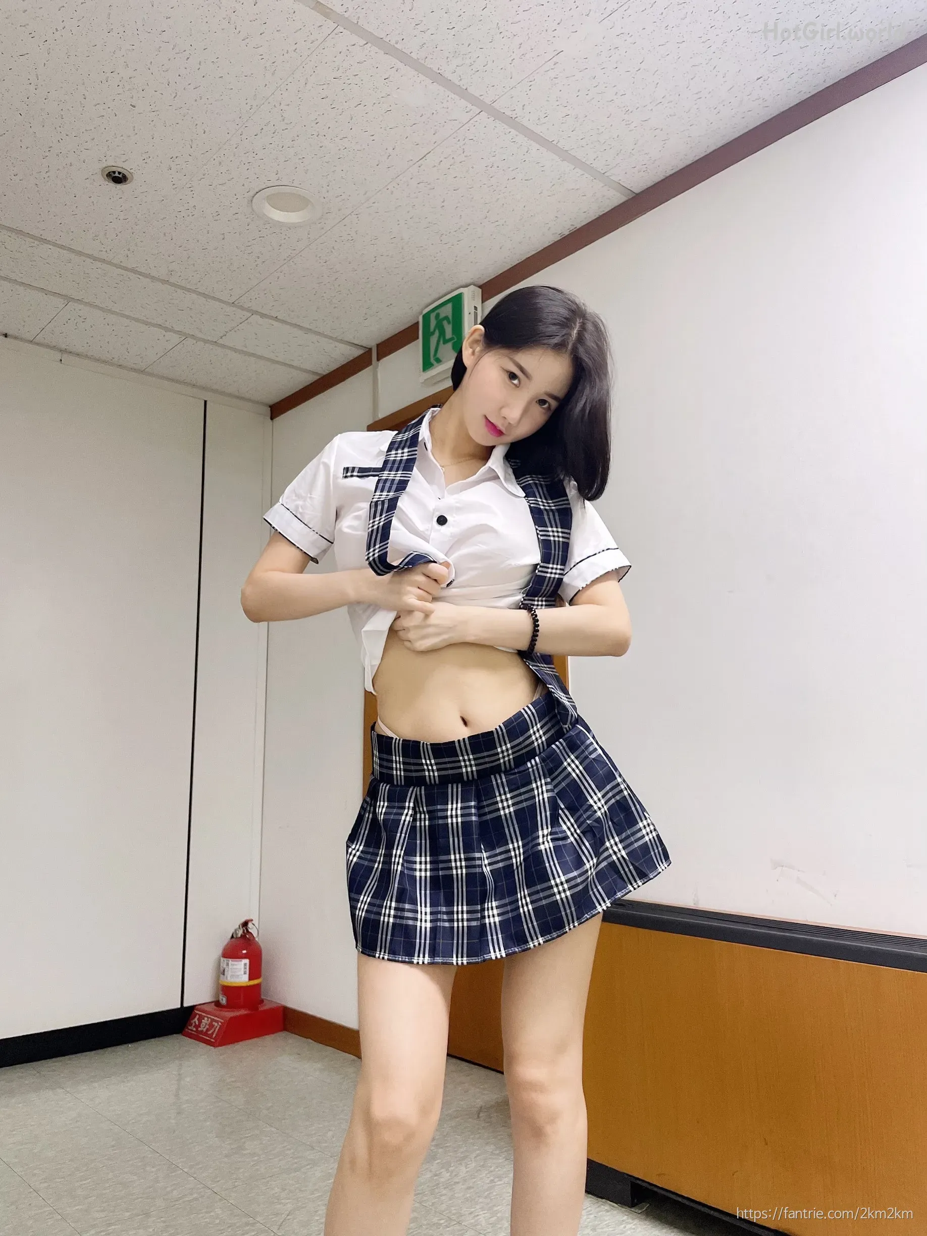 Fantrie-DJ-MIU-hotgirl.world-088.webp