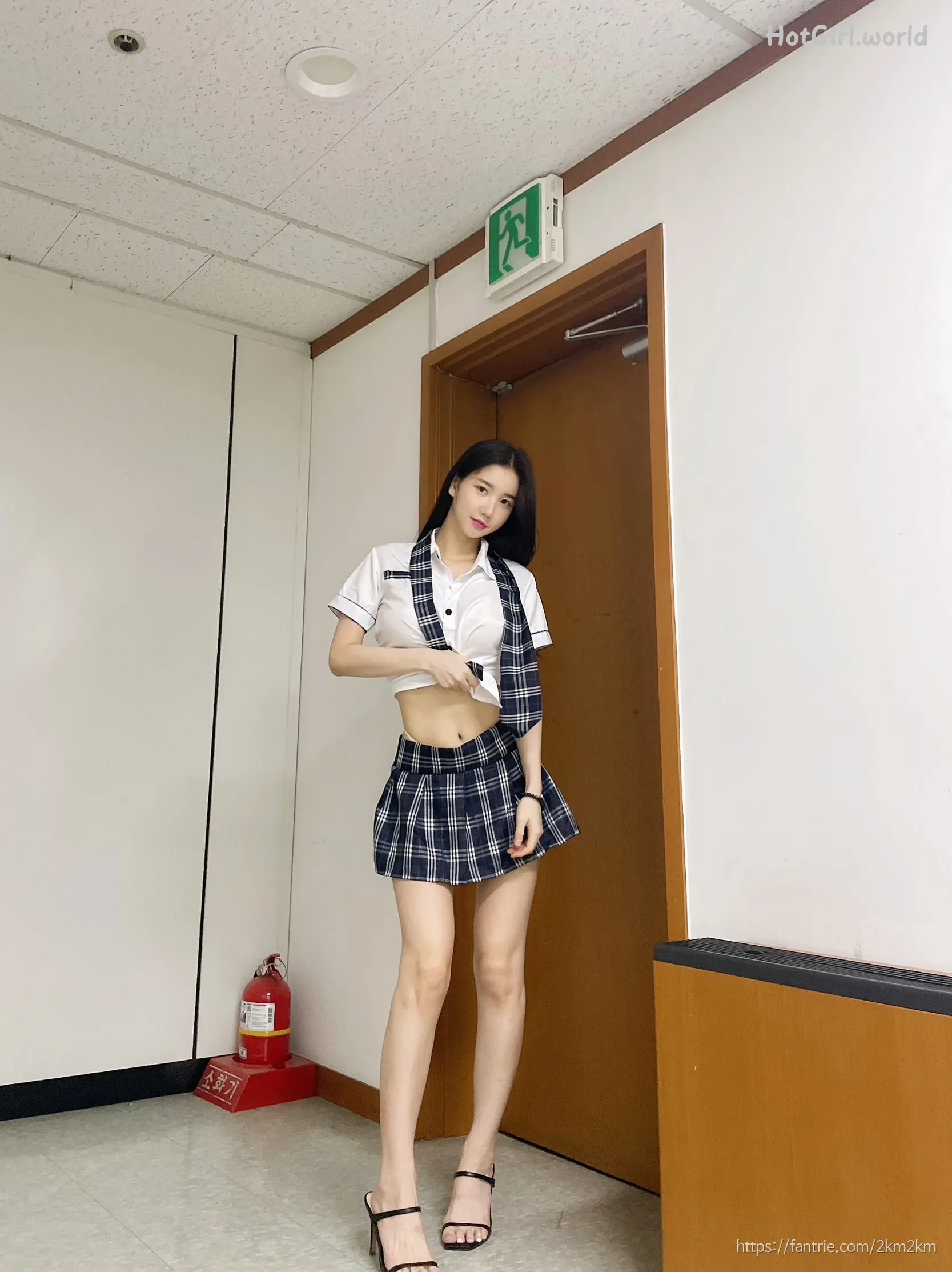 Fantrie-DJ-MIU-hotgirl.world-092.webp