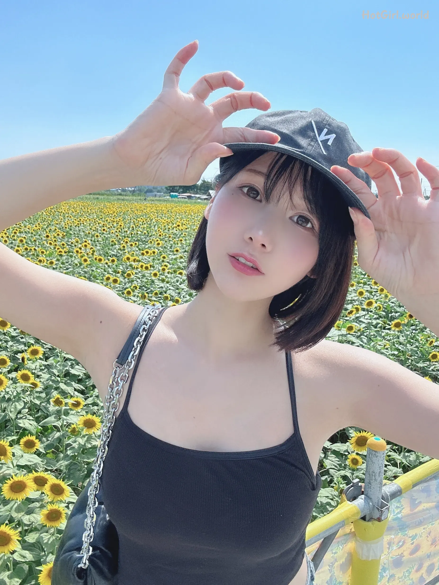 0005_hotgirl.world.webp