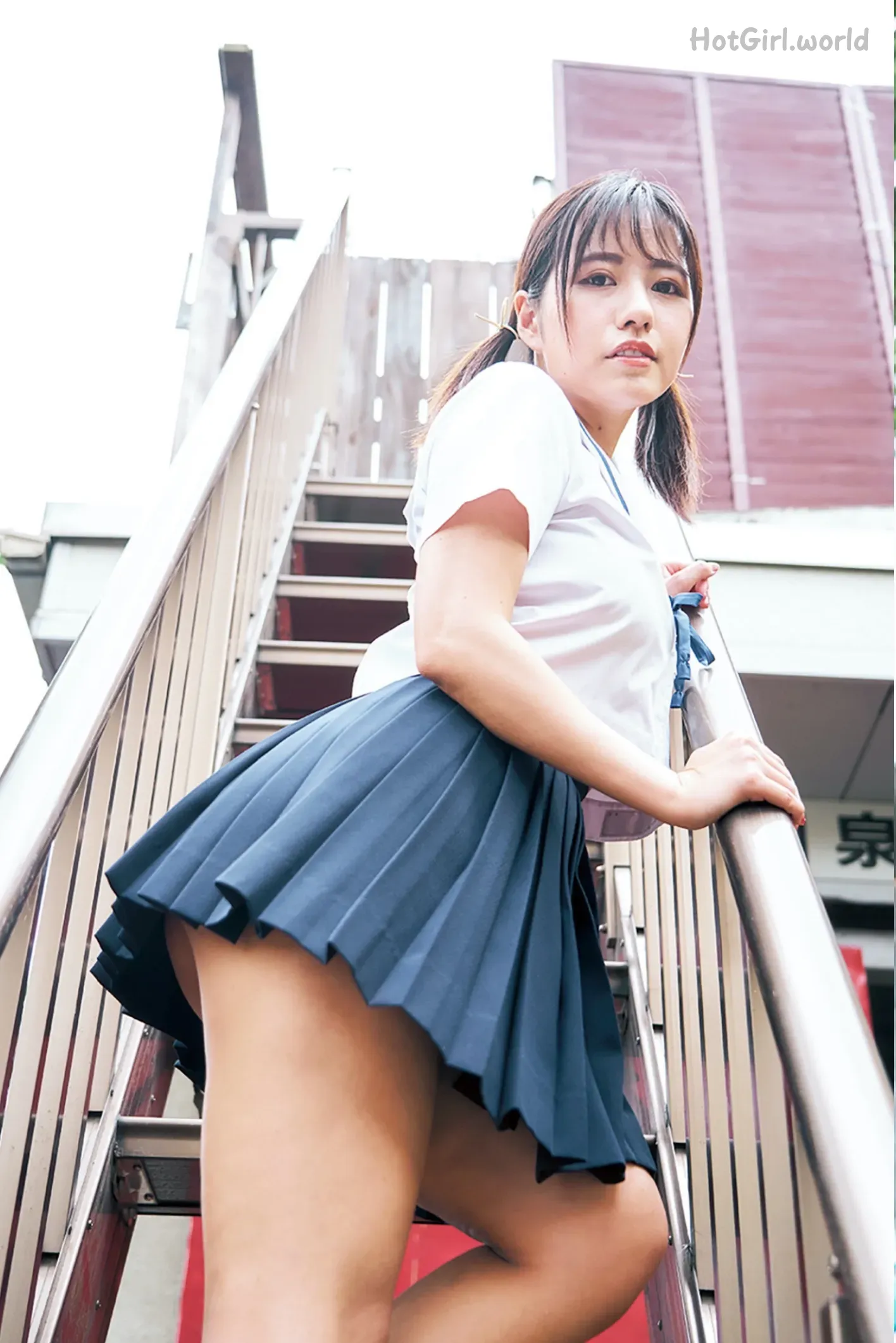 0005_hotgirl.world.webp