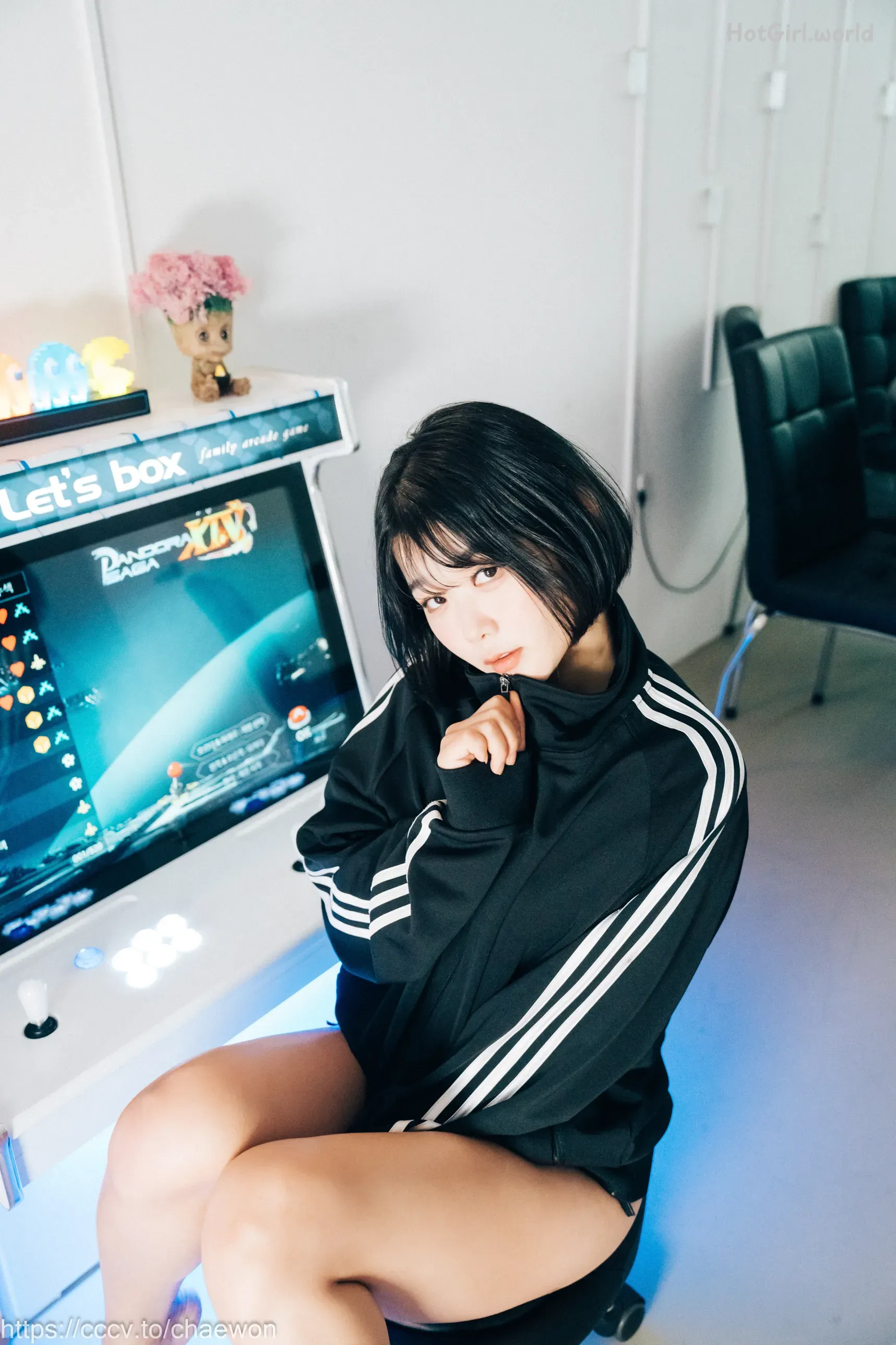 Loozy-Zia-PC-Room-With-SP-hotgirl.world-072.webp