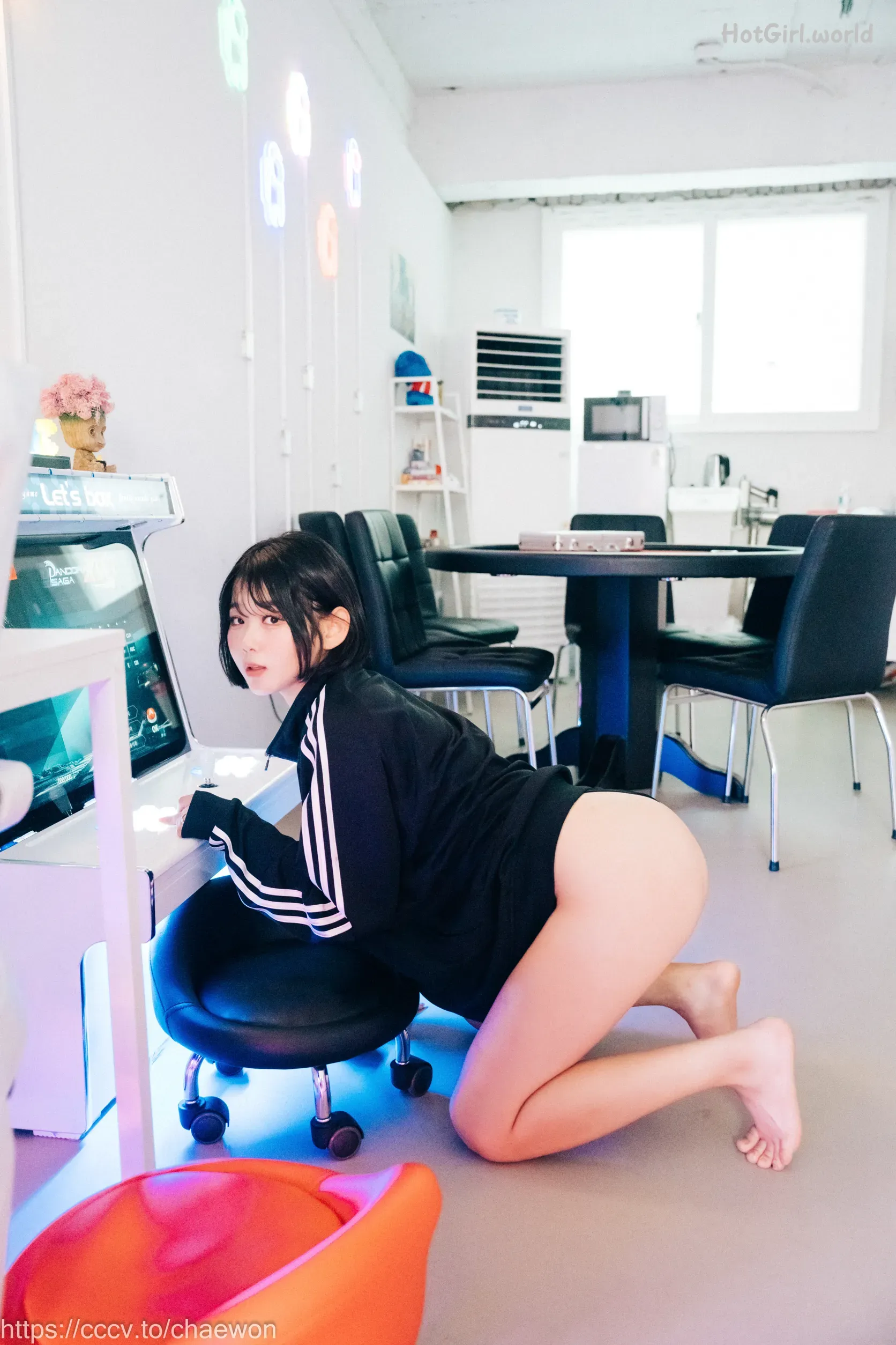 Loozy-Zia-PC-Room-With-SP-hotgirl.world-075.webp