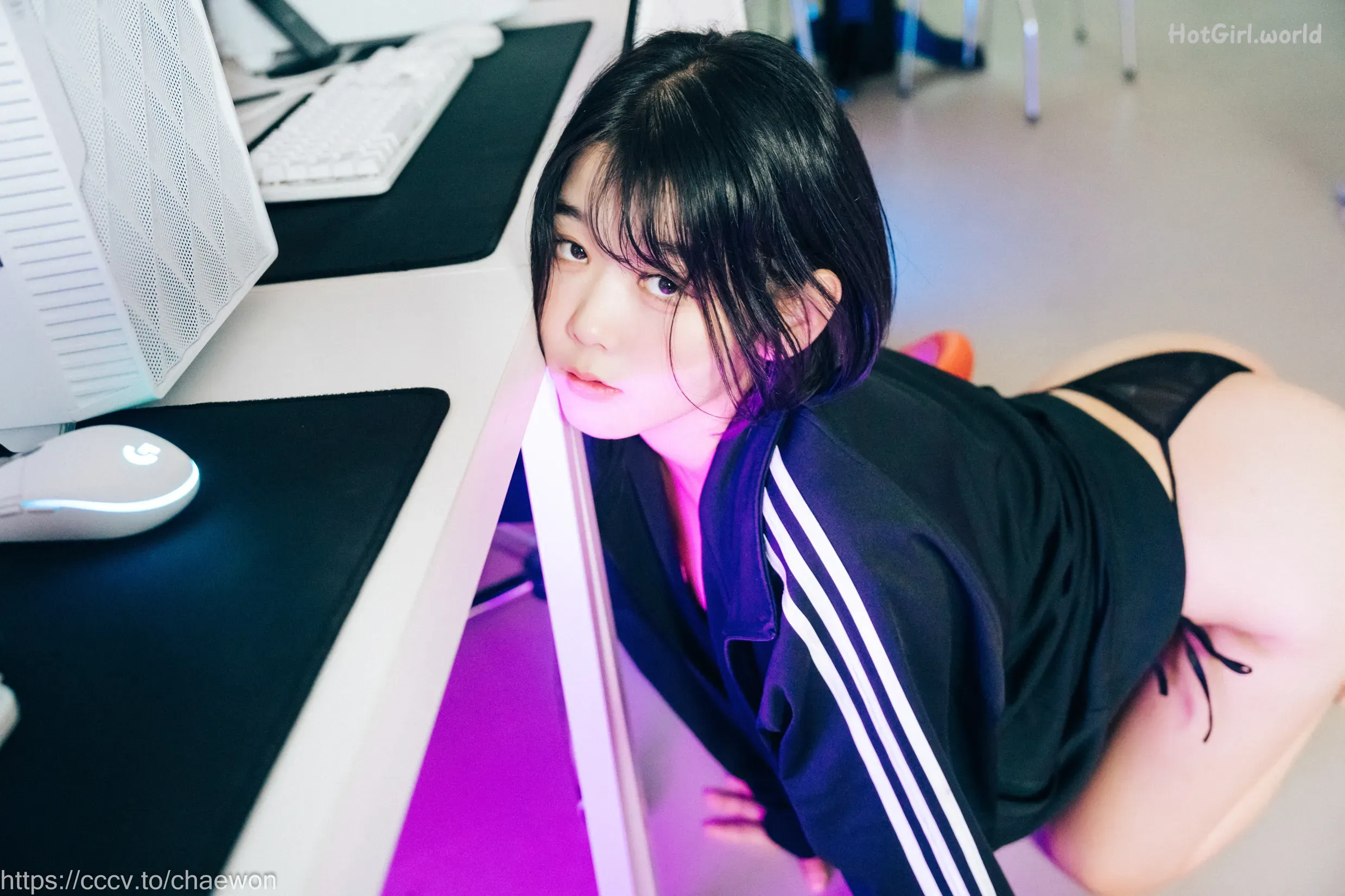 Loozy-Zia-PC-Room-With-SP-hotgirl.world-080.webp