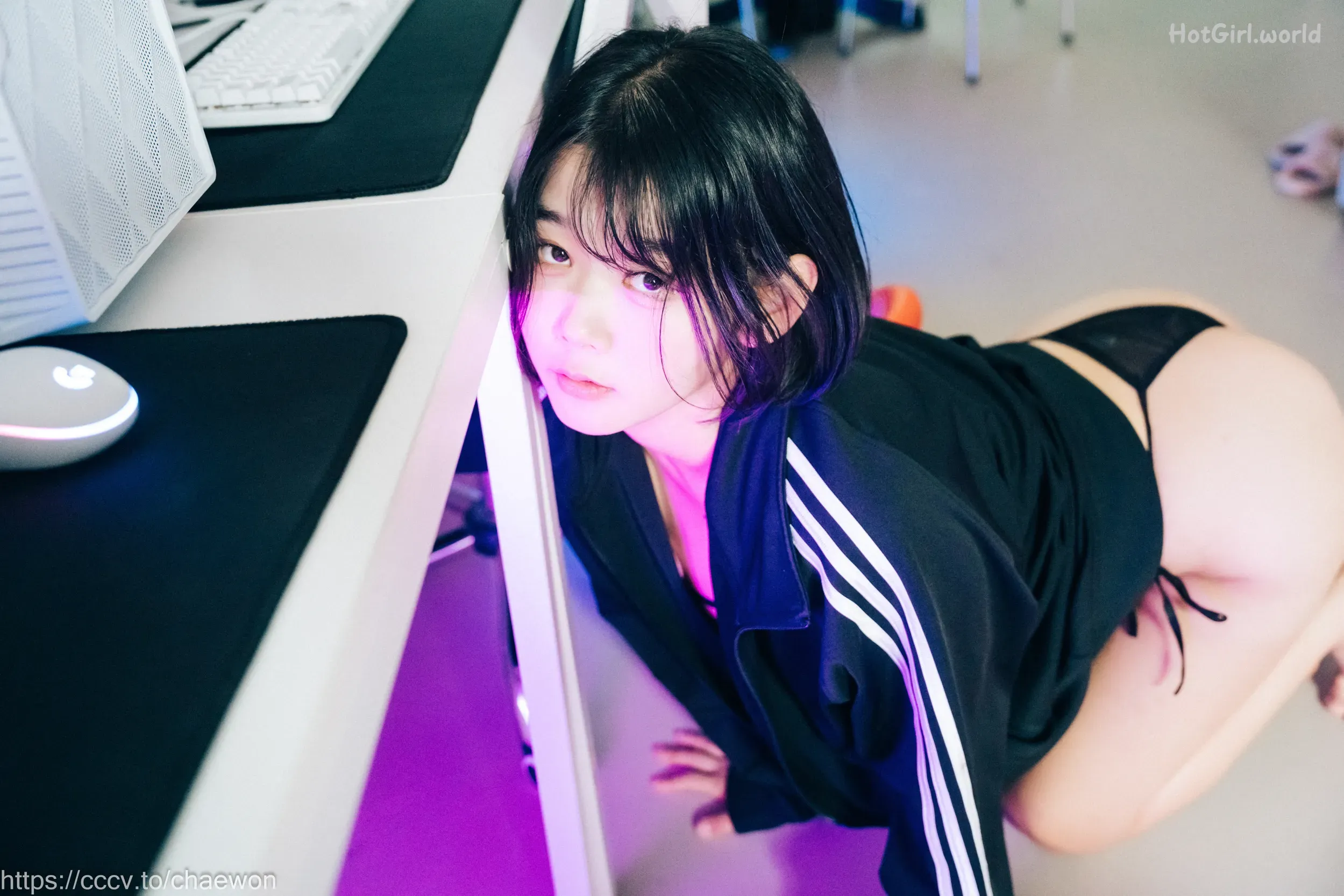Loozy-Zia-PC-Room-With-SP-hotgirl.world-081.webp