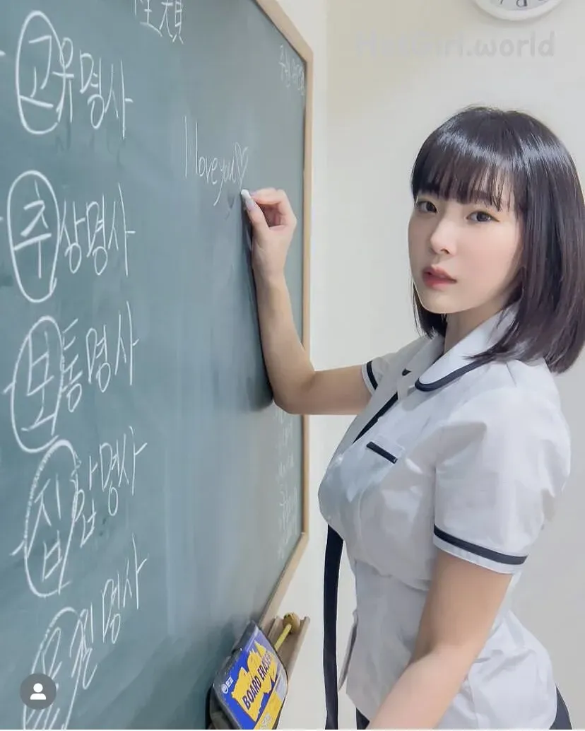 Kang-In-kyung-Collection-hotgirl.world-032.webp