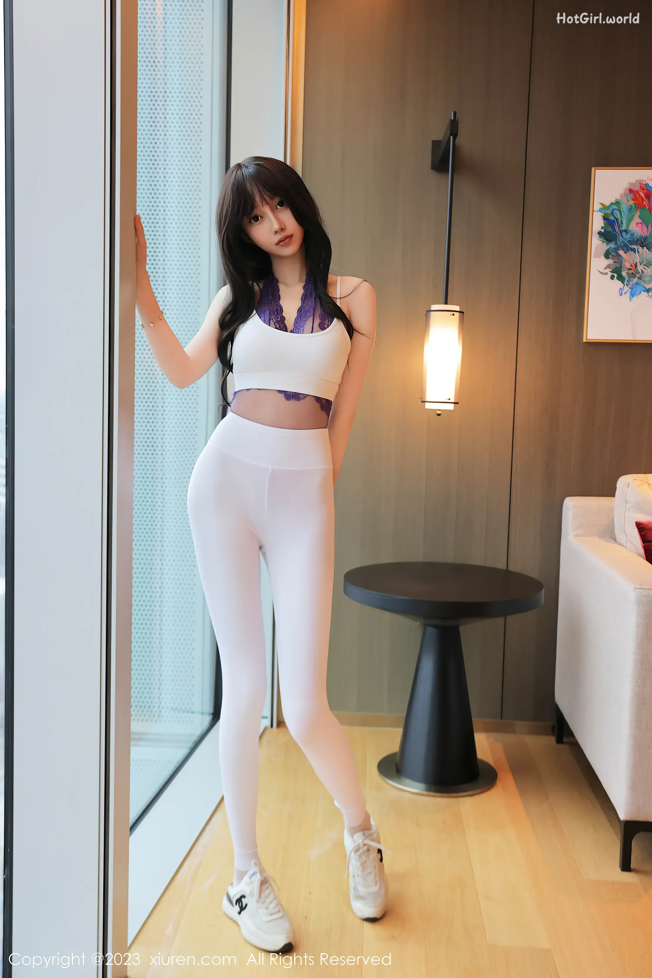 0002_hotgirl.world.webp