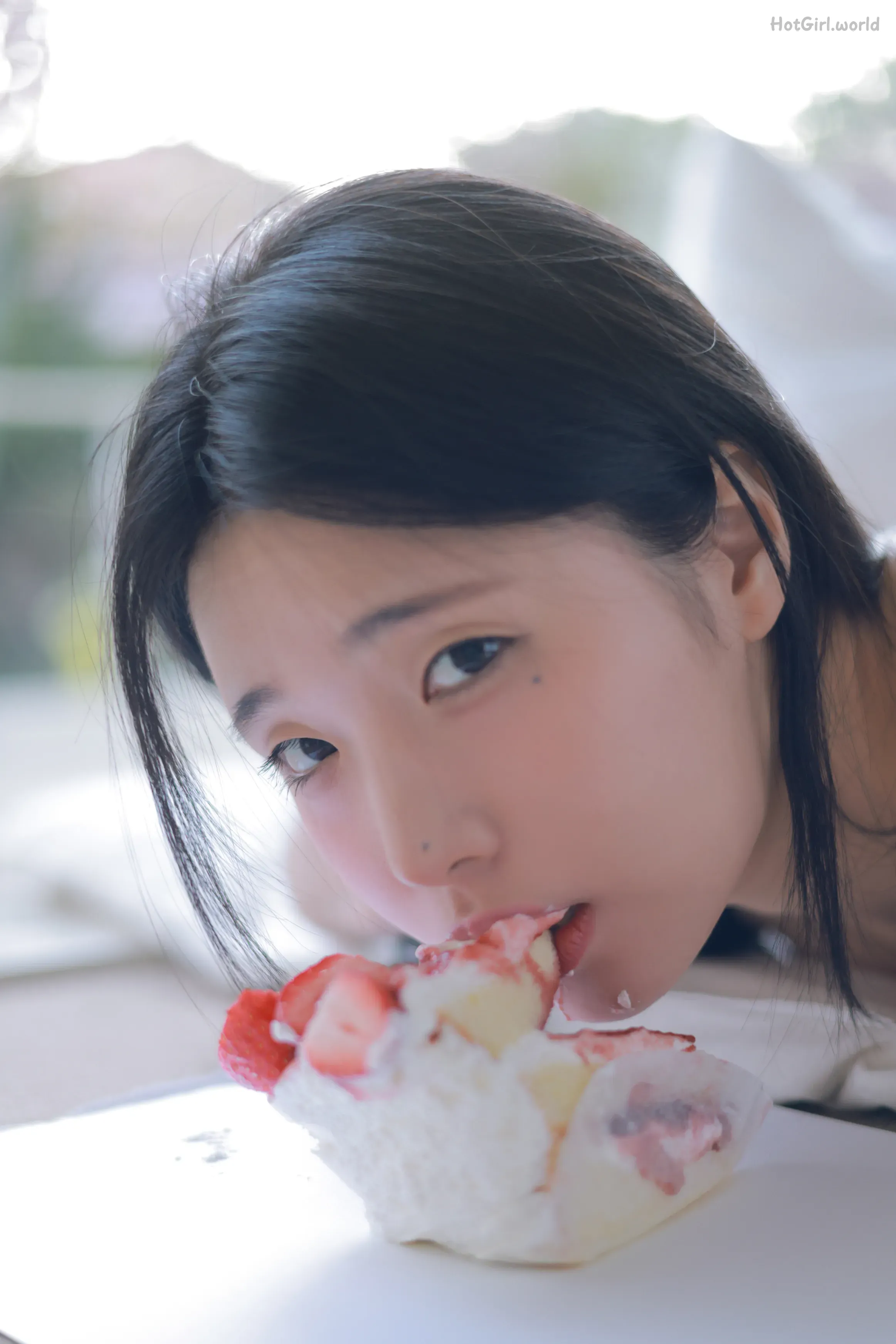 Yeon-Woo-Happy-Birthday-hotgirl.world-111.webp