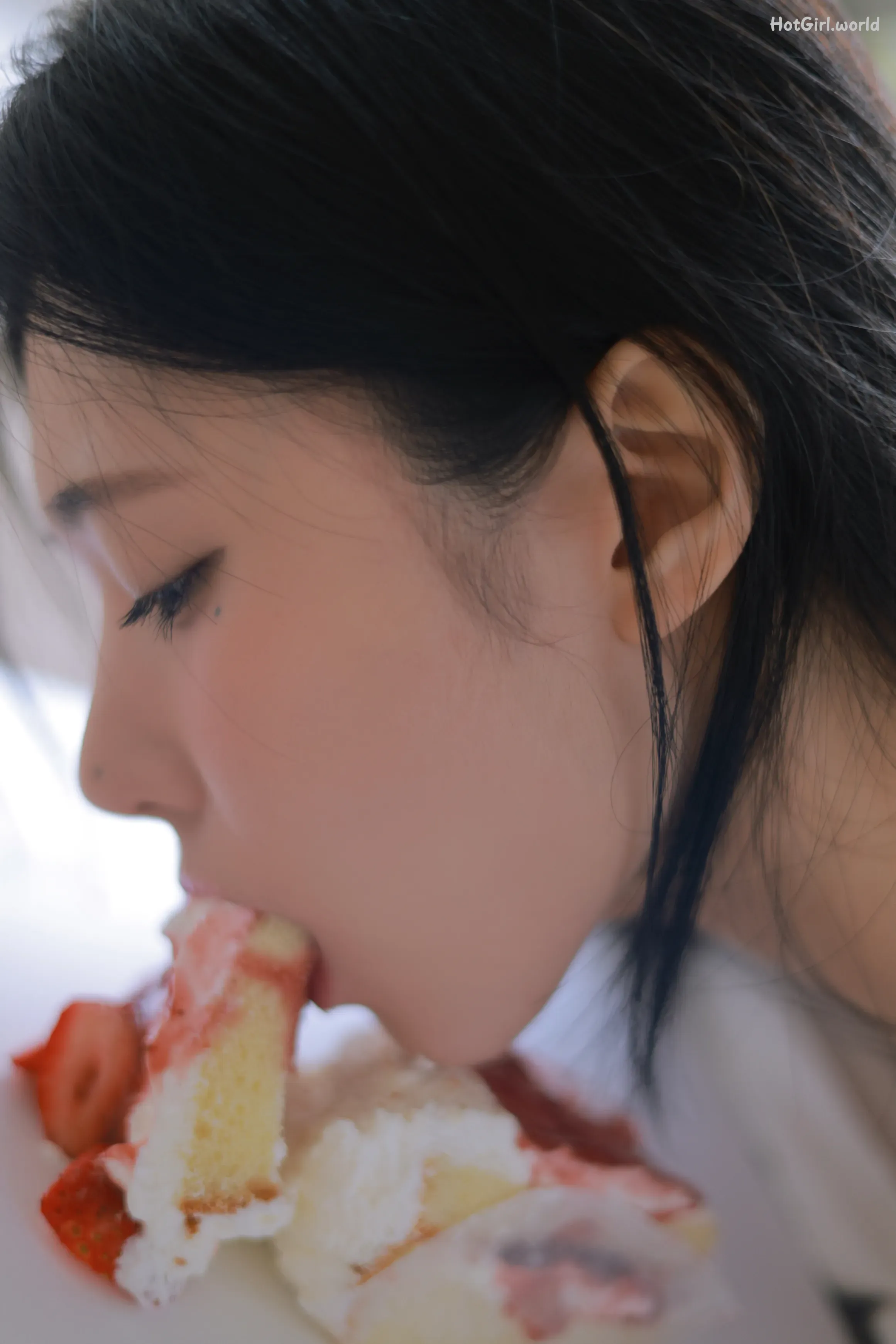 Yeon-Woo-Happy-Birthday-hotgirl.world-112.webp