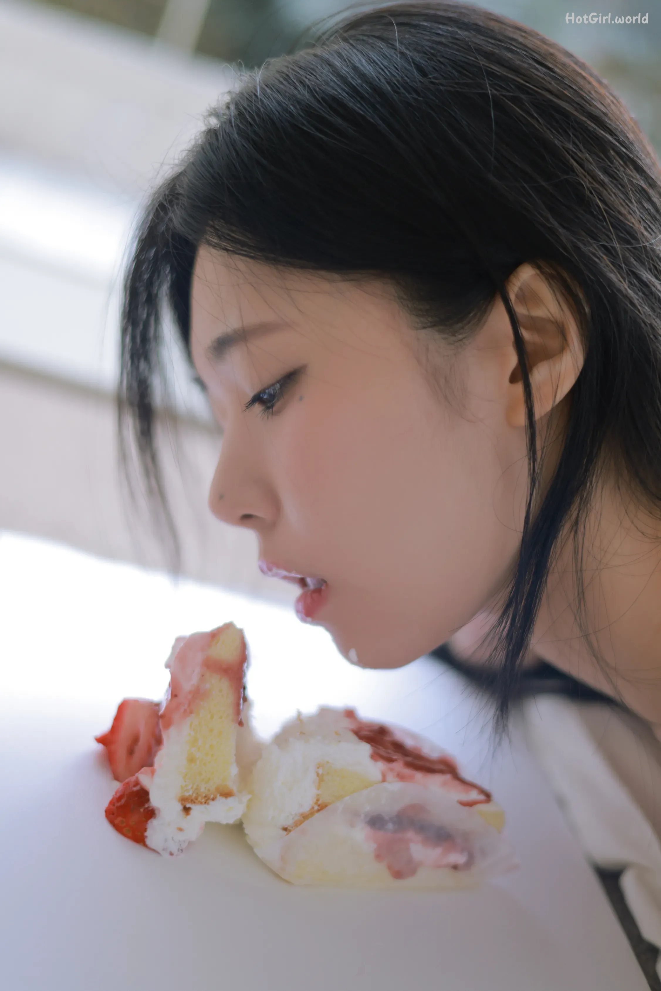 Yeon-Woo-Happy-Birthday-hotgirl.world-113.webp