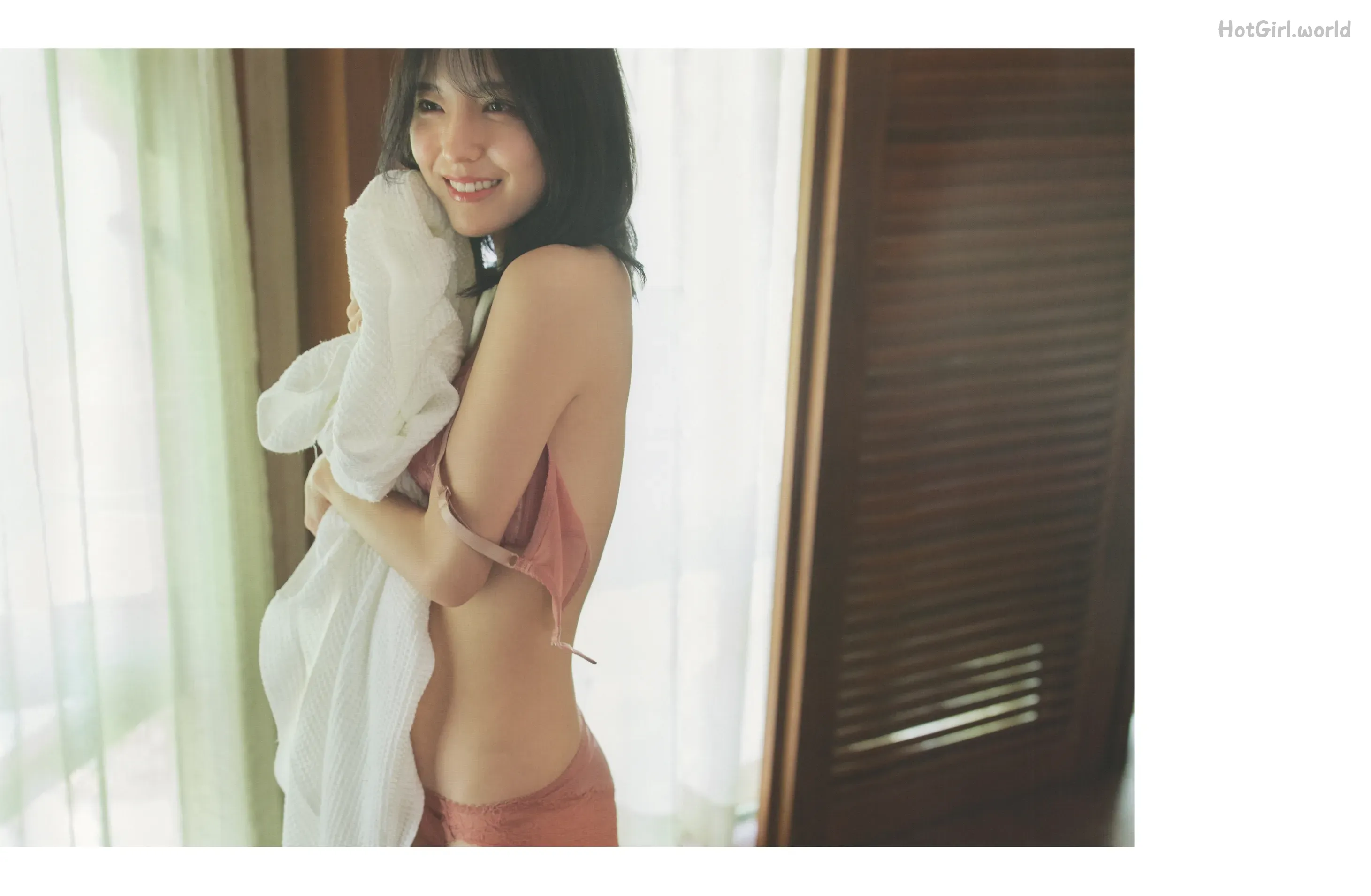 100_hotgirl.world.webp