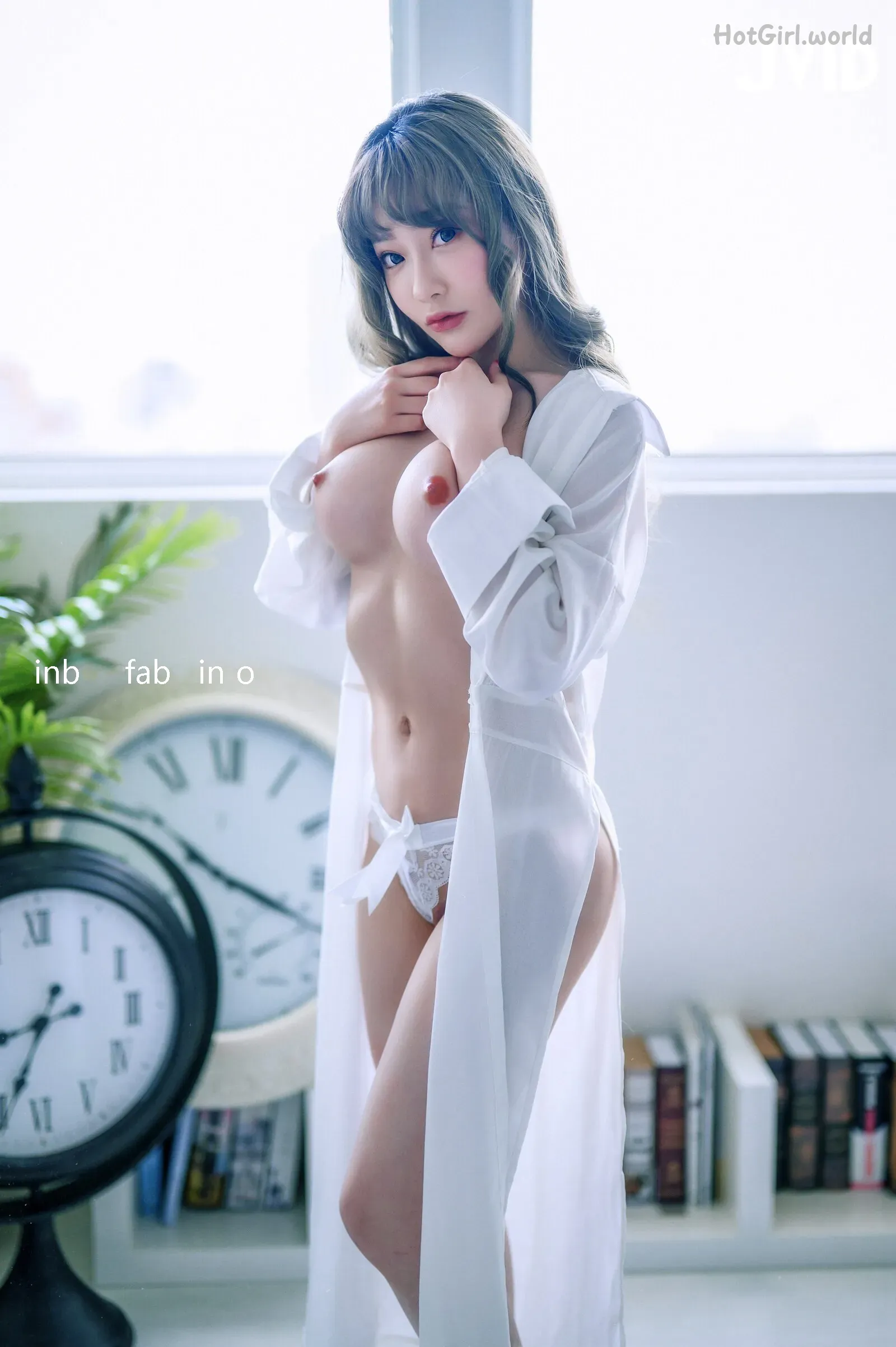 159_hotgirl.world.webp