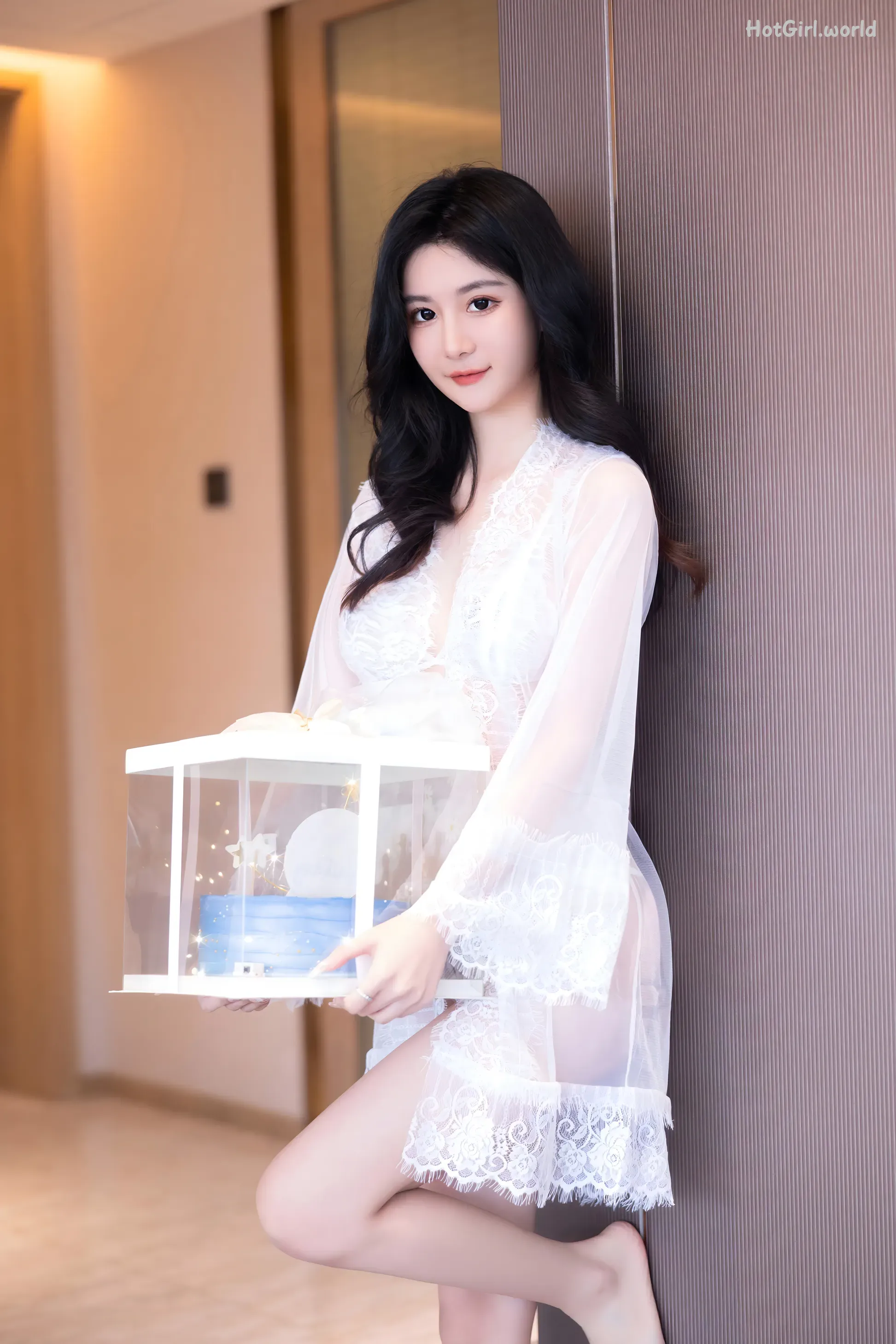 002_hotgirl.world.webp