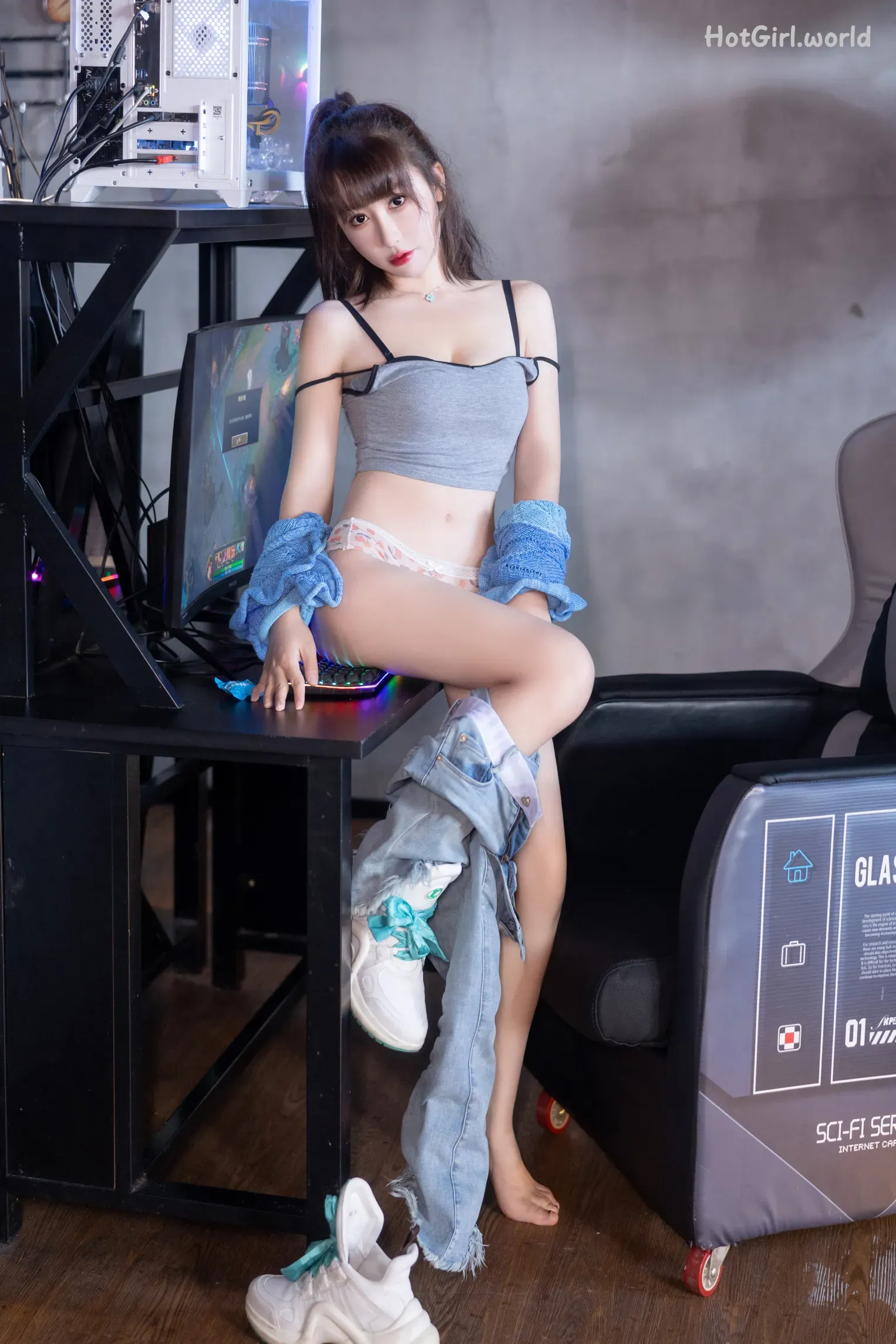 0047_hotgirl.world.webp