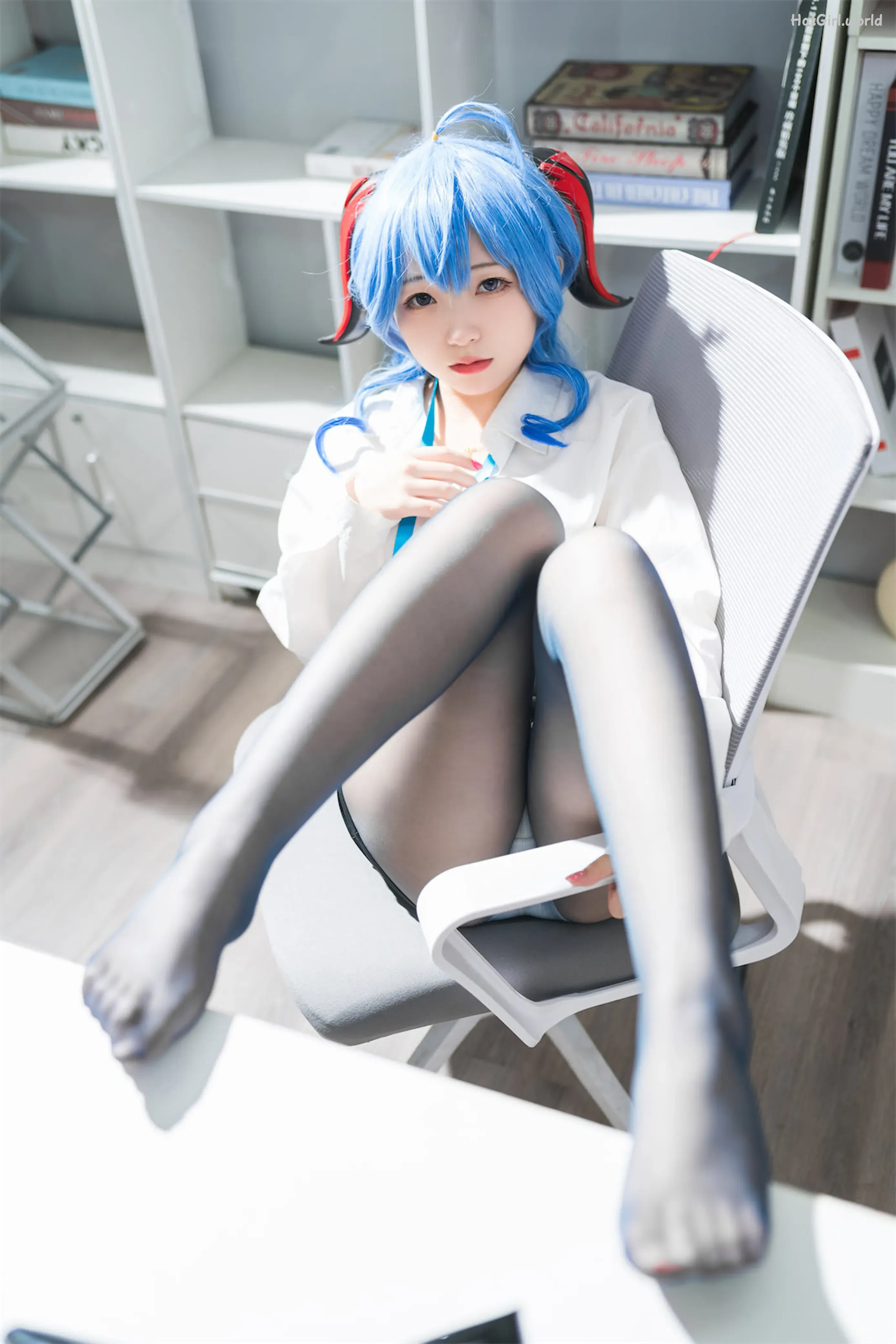 Coser-Hua-Ling-OL-hotgirl.world-049.webp