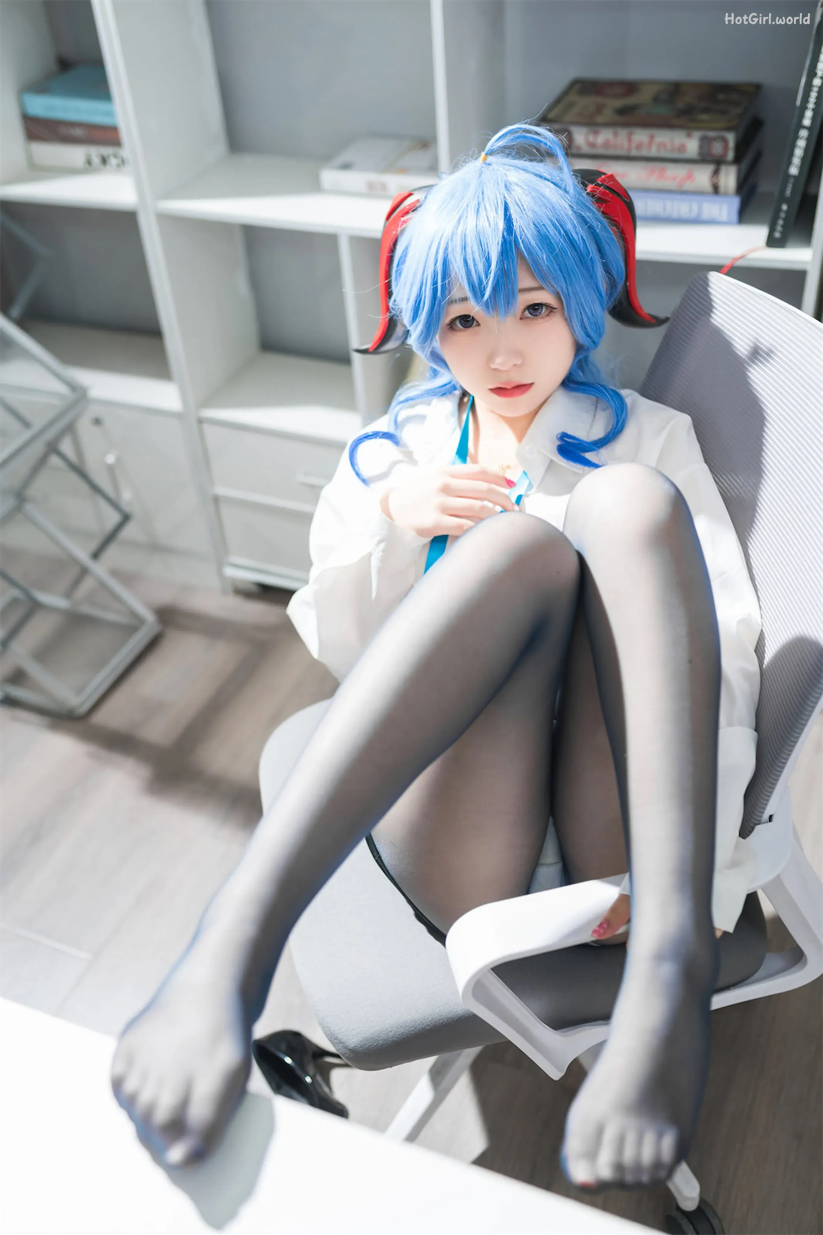 Coser-Hua-Ling-OL-hotgirl.world-050.webp