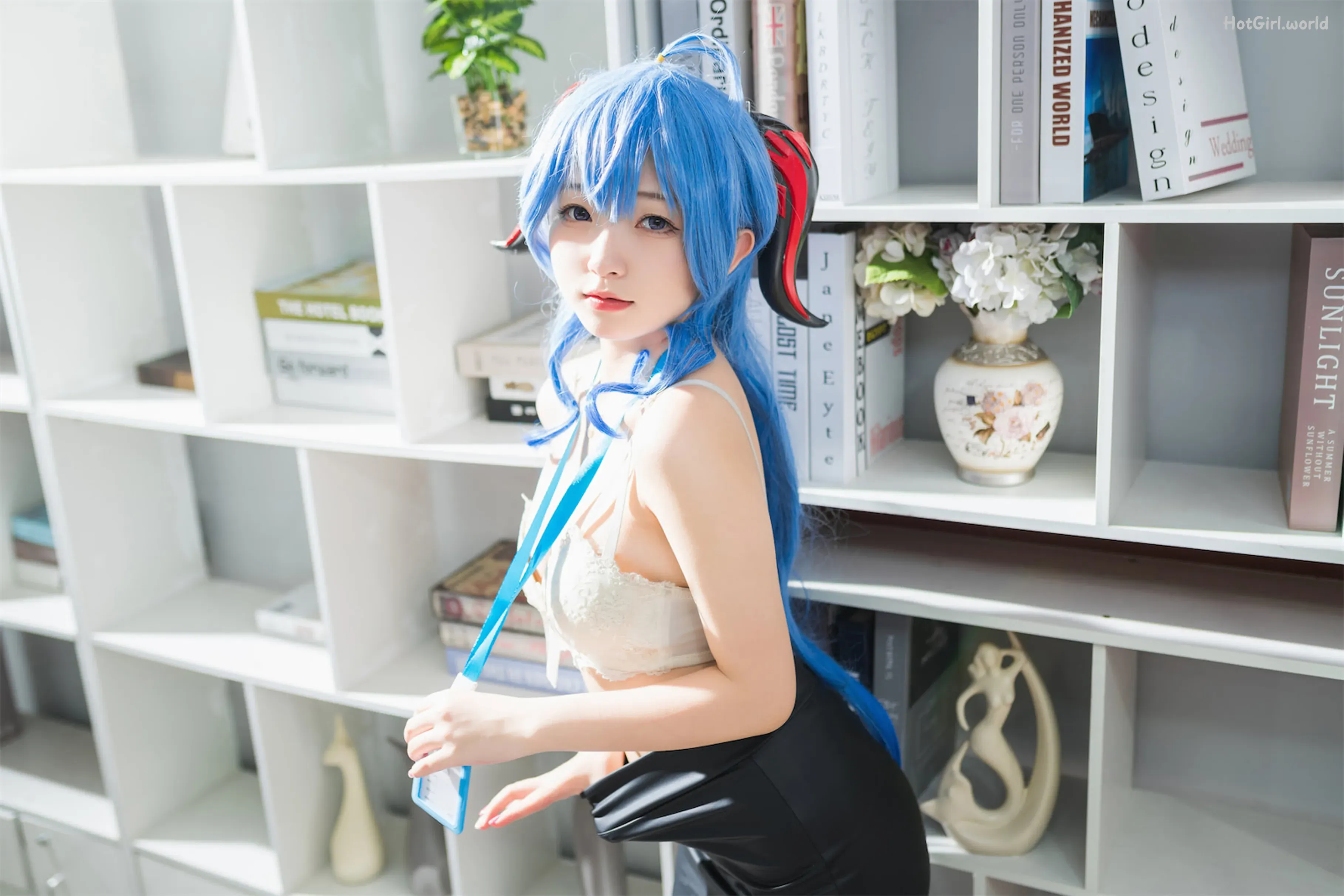 Coser-Hua-Ling-OL-hotgirl.world-060.webp