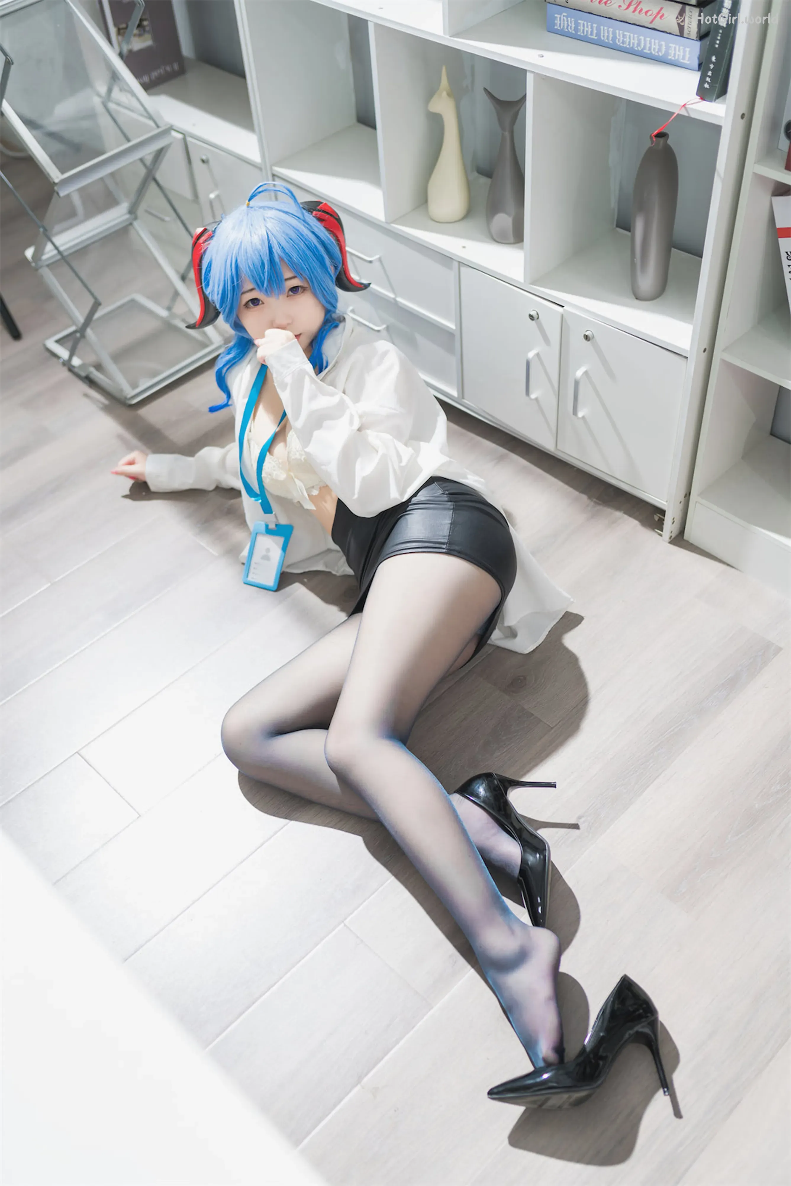 Coser-Hua-Ling-OL-hotgirl.world-069.webp
