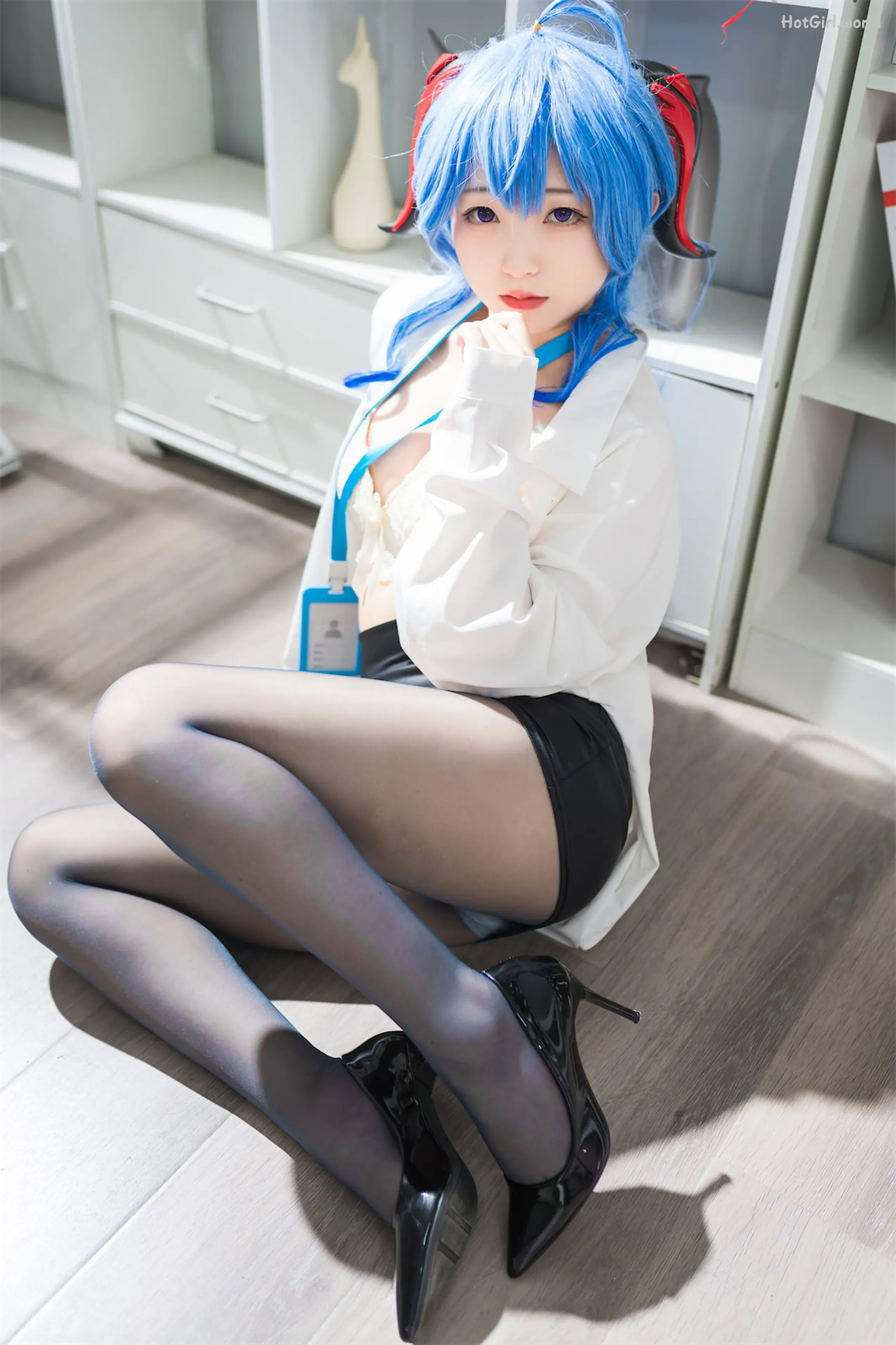 Coser-Hua-Ling-OL-hotgirl.world-074.webp