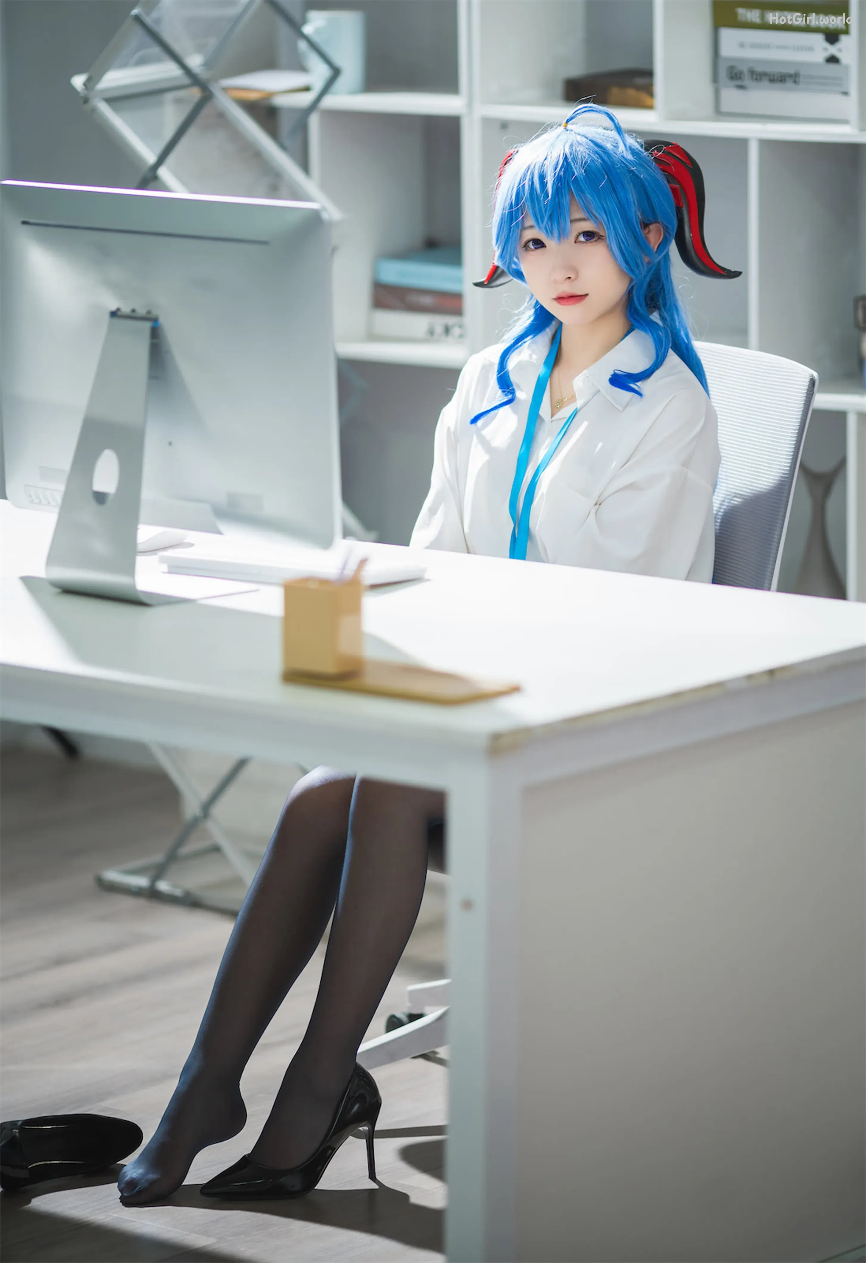 Coser-Hua-Ling-OL-hotgirl.world-088.webp