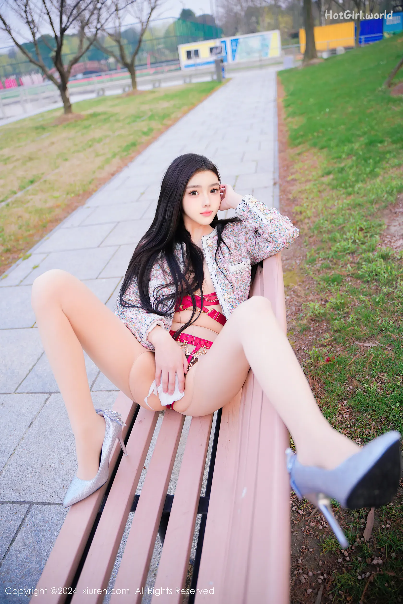 0005_hotgirl.world.webp