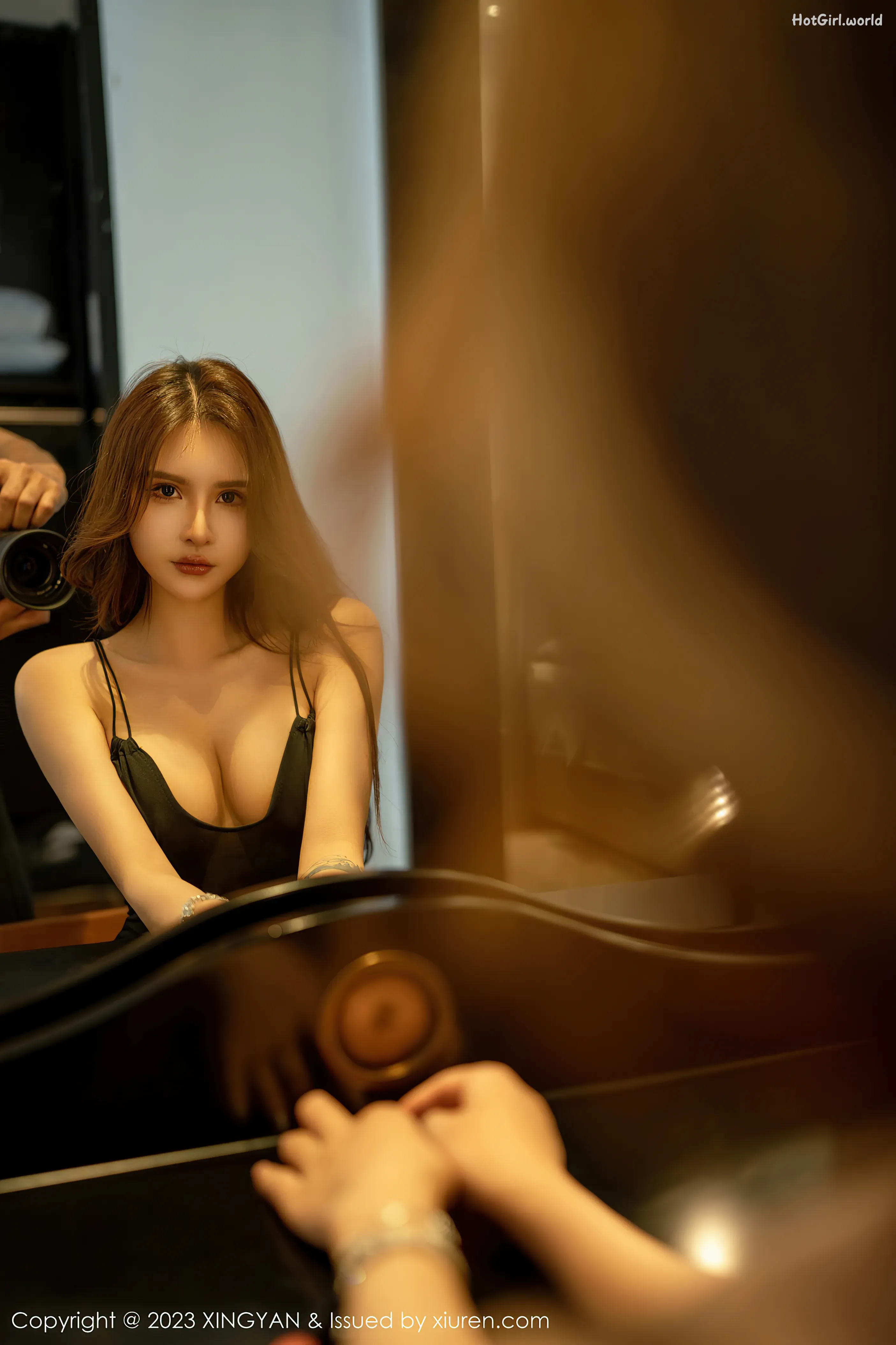 XingYan-Vol.214-Emily-hotgirl.world-002.webp