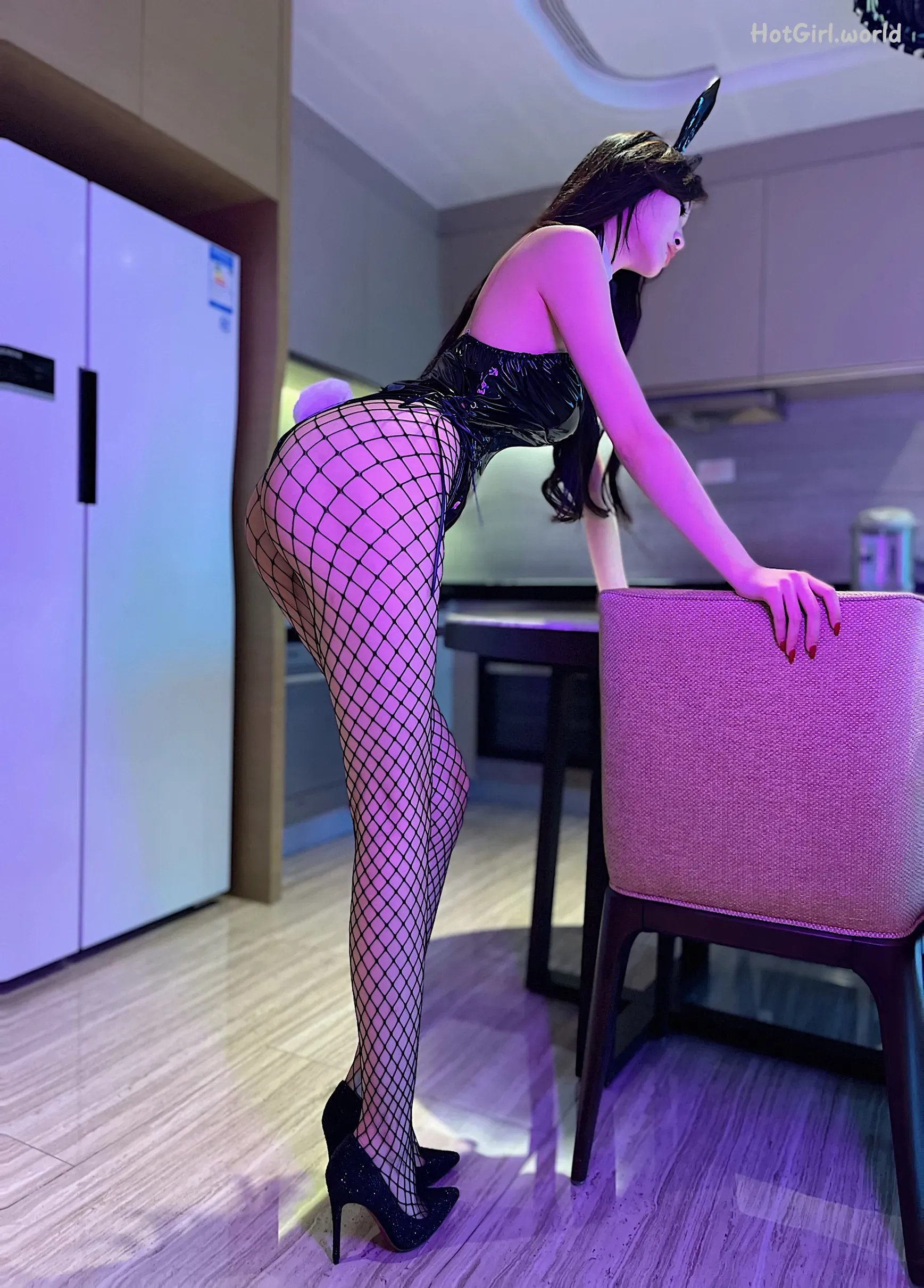 0012_hotgirl.world.webp