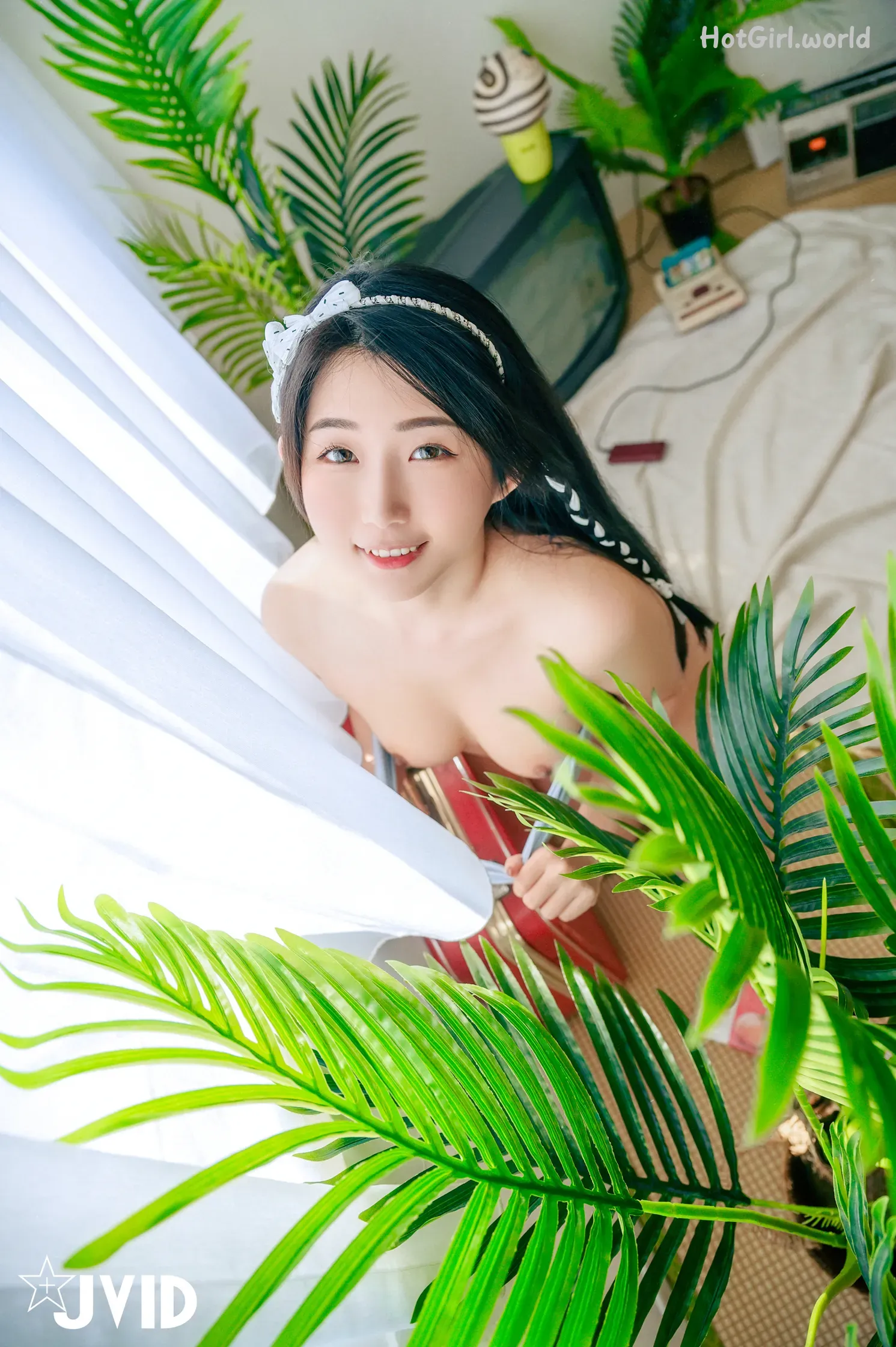 068_hotgirl.world.webp