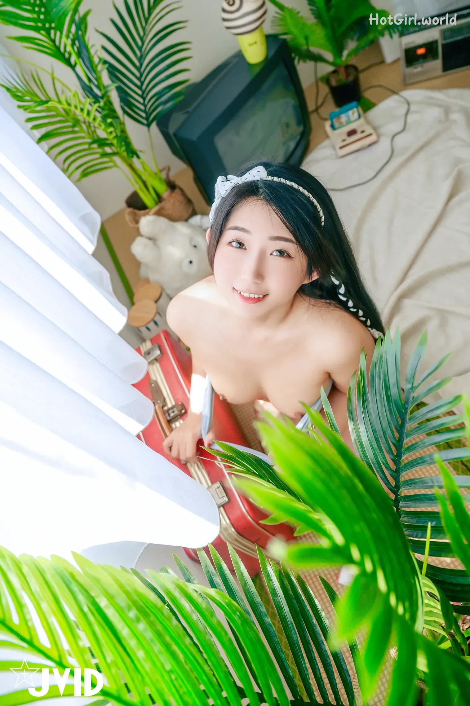 081_hotgirl.world.webp