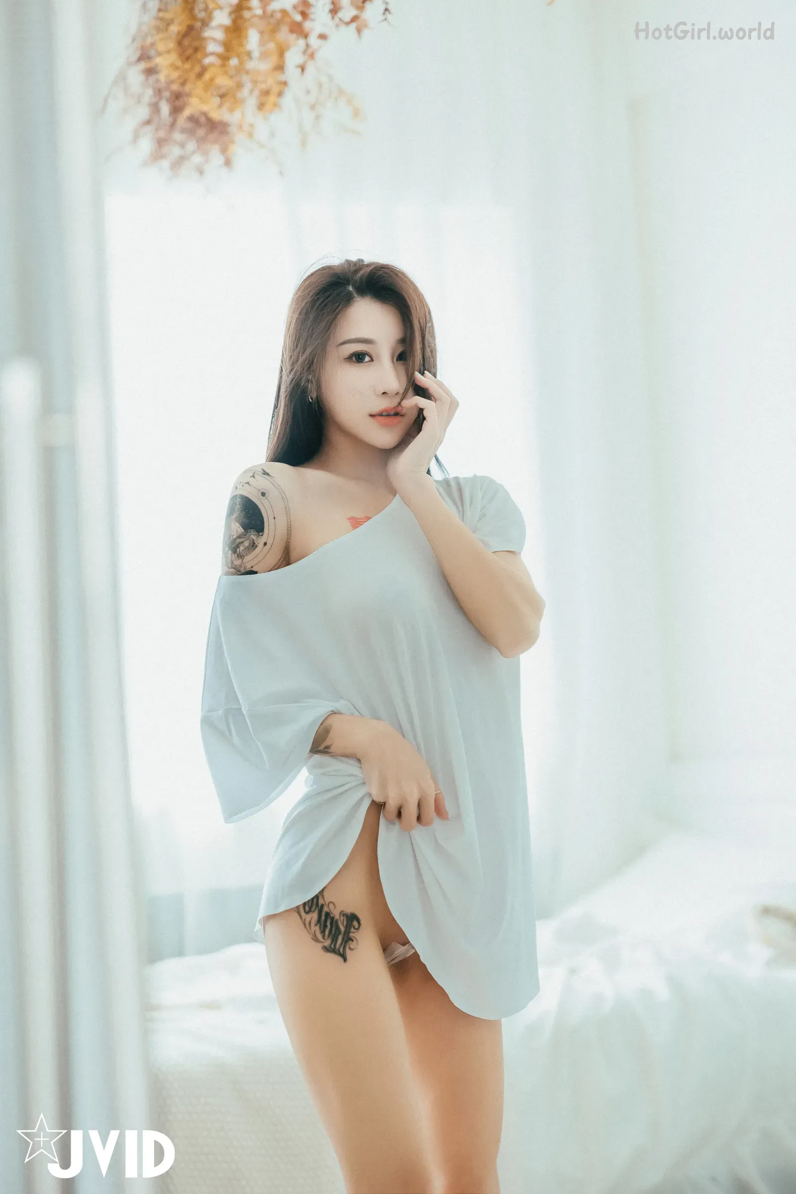 112_hotgirl.world.webp