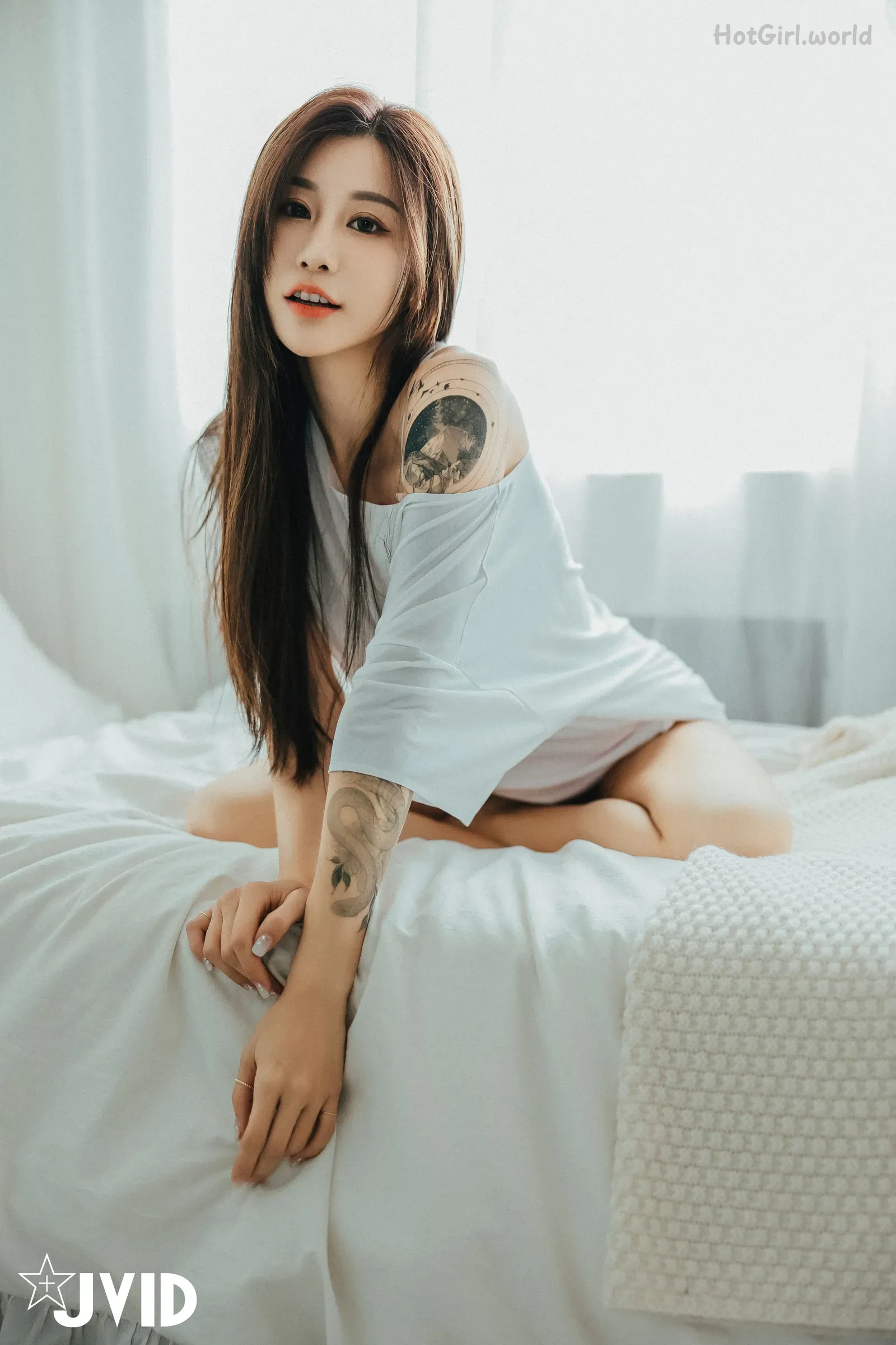 159_hotgirl.world.webp