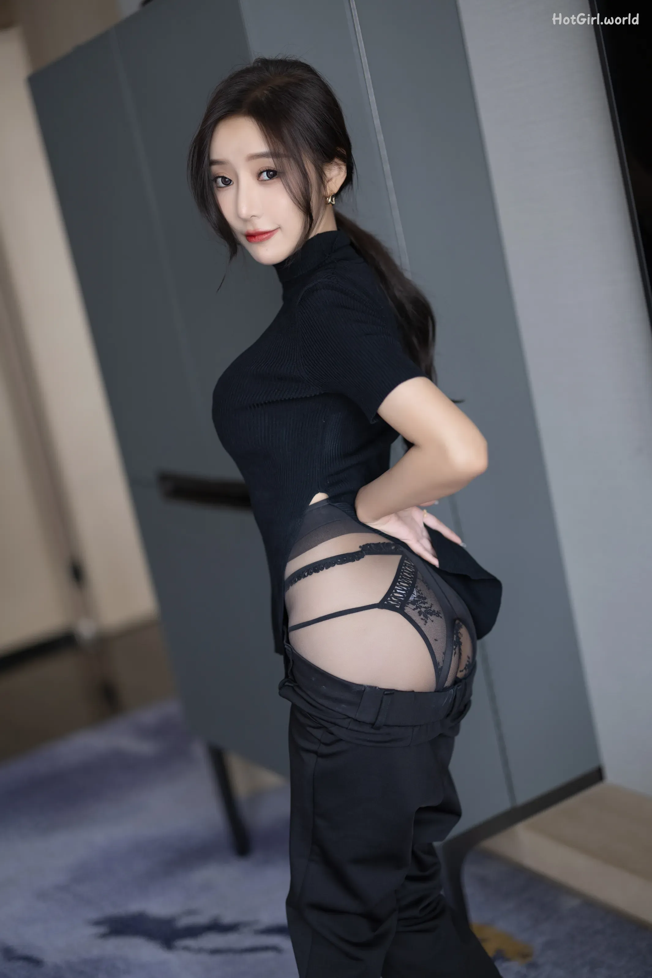 Wang Xin Yao-王馨瑶-Vol.011 内购无水印 203黑色西装加西裤-高启兰