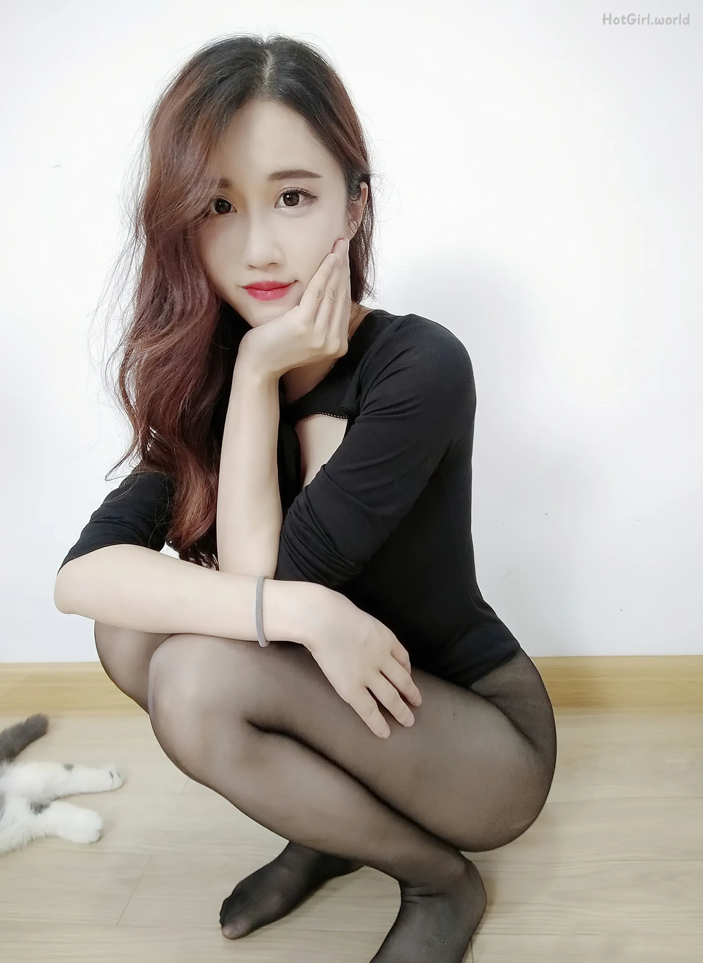 107_hotgirl.world.webp