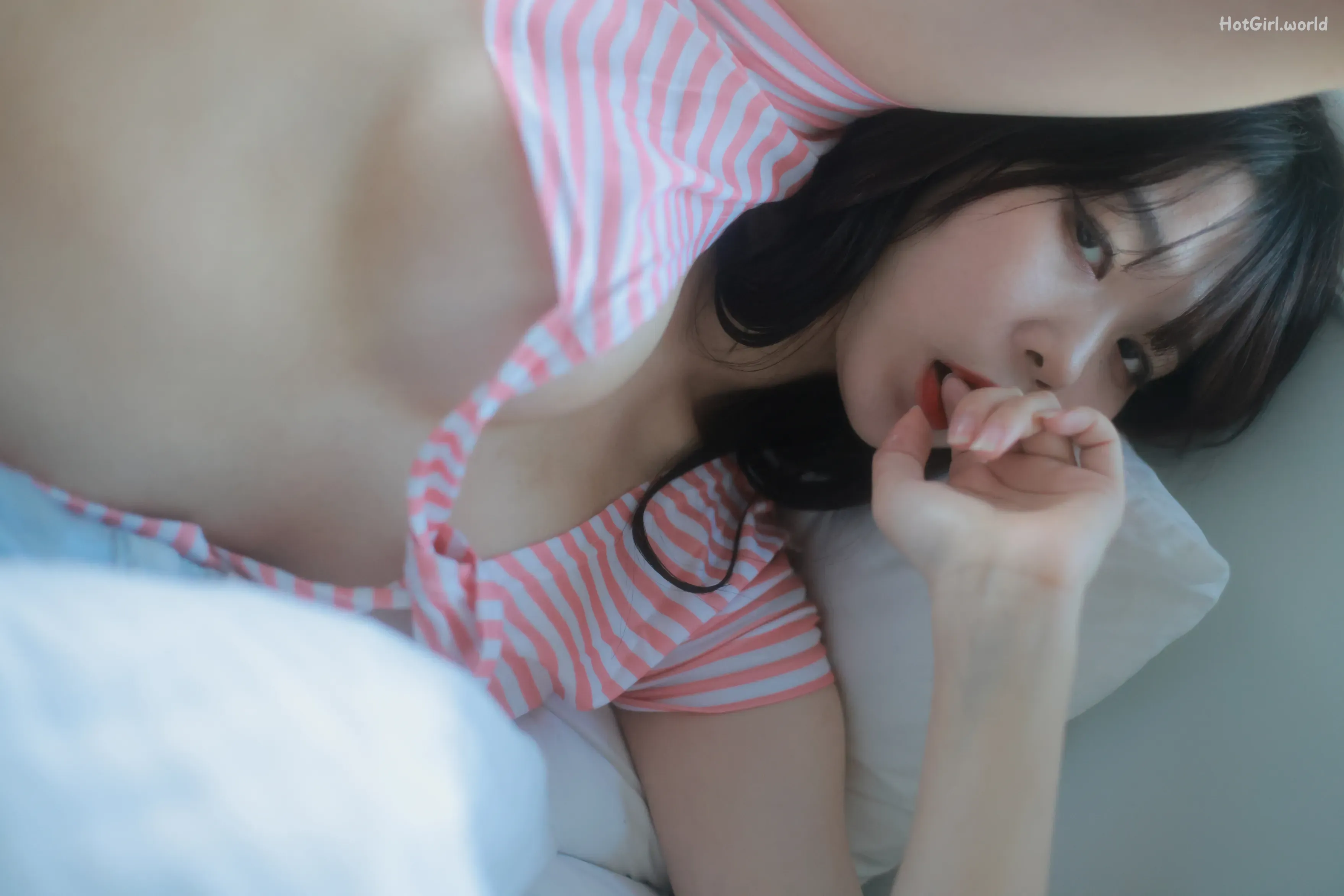 Zia-H-Touch-hotgirl.world-090.webp