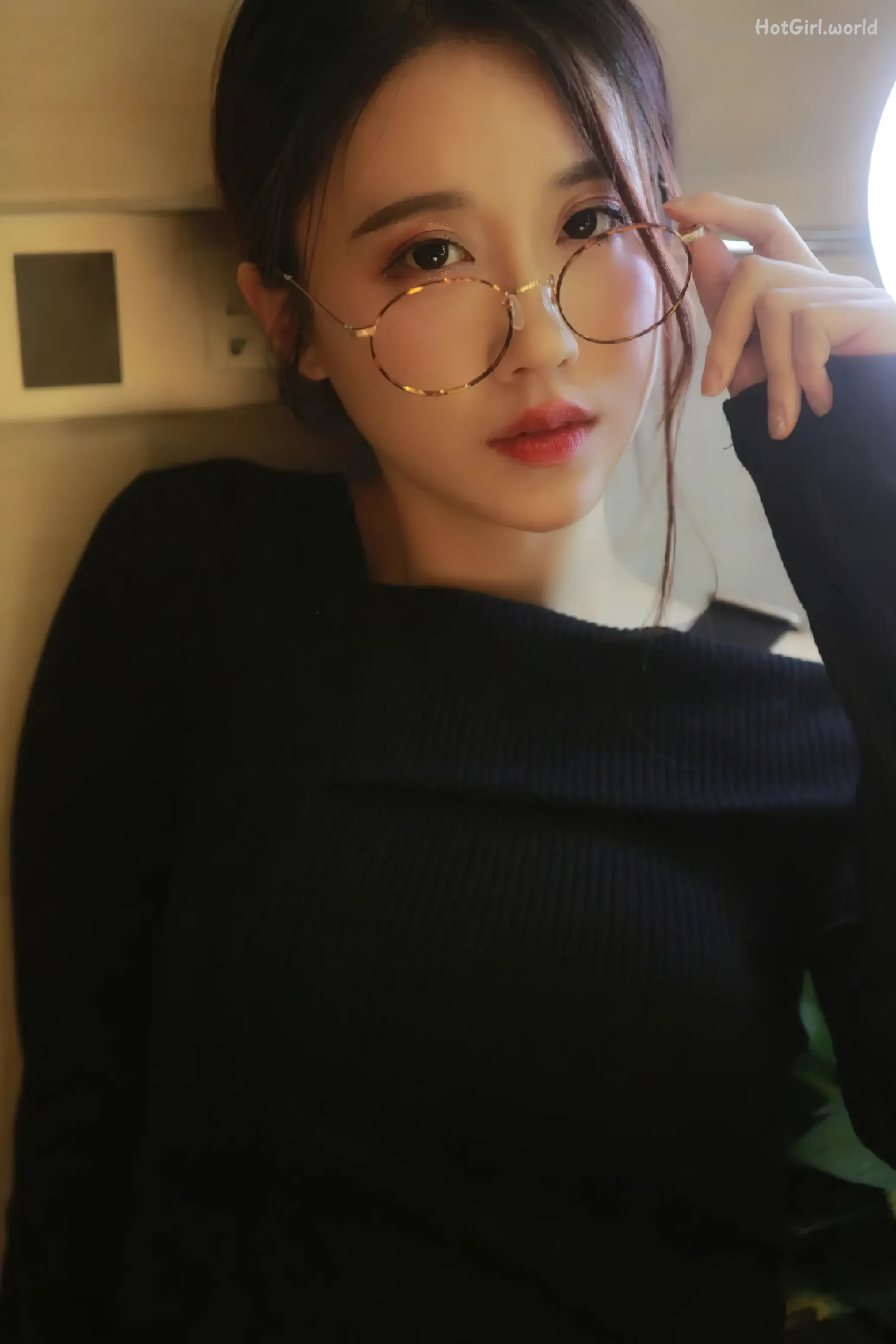 0089_hotgirl.world.webp