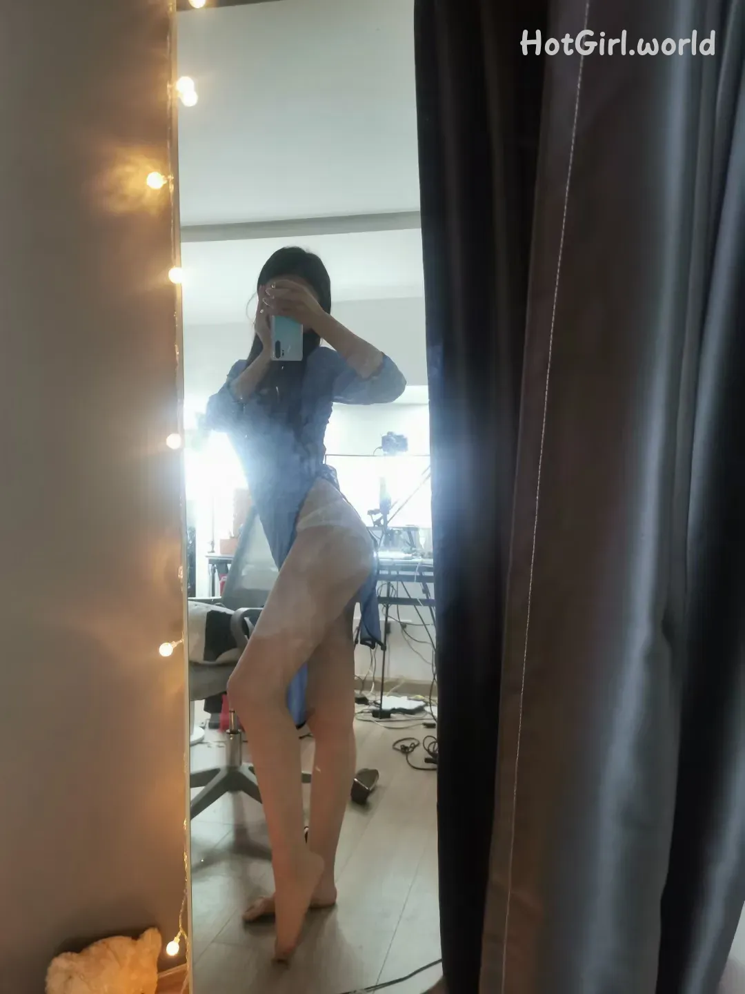 182_hotgirl.world.webp
